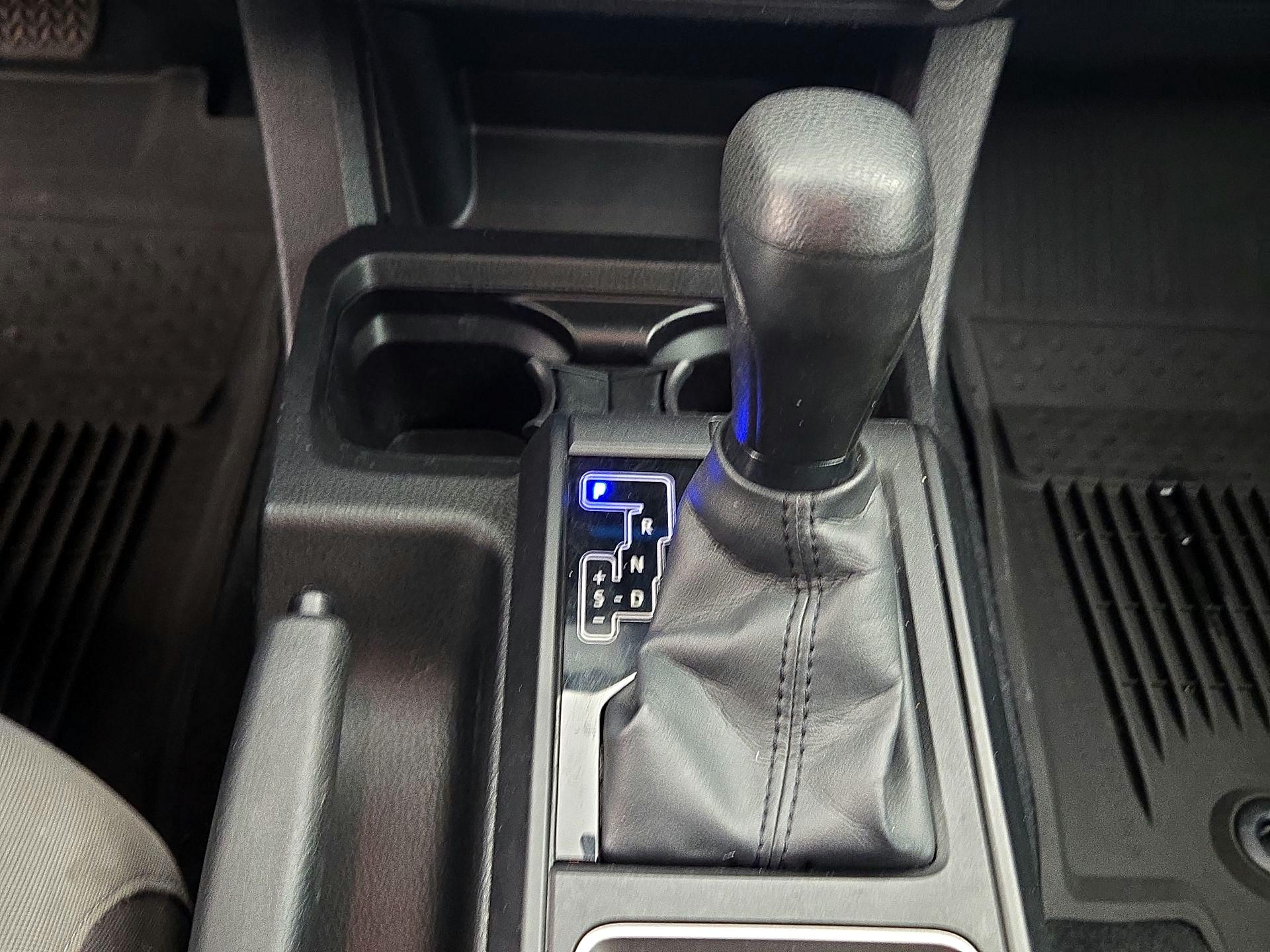 Thumbnail: 2022 Toyota Tacoma - 17