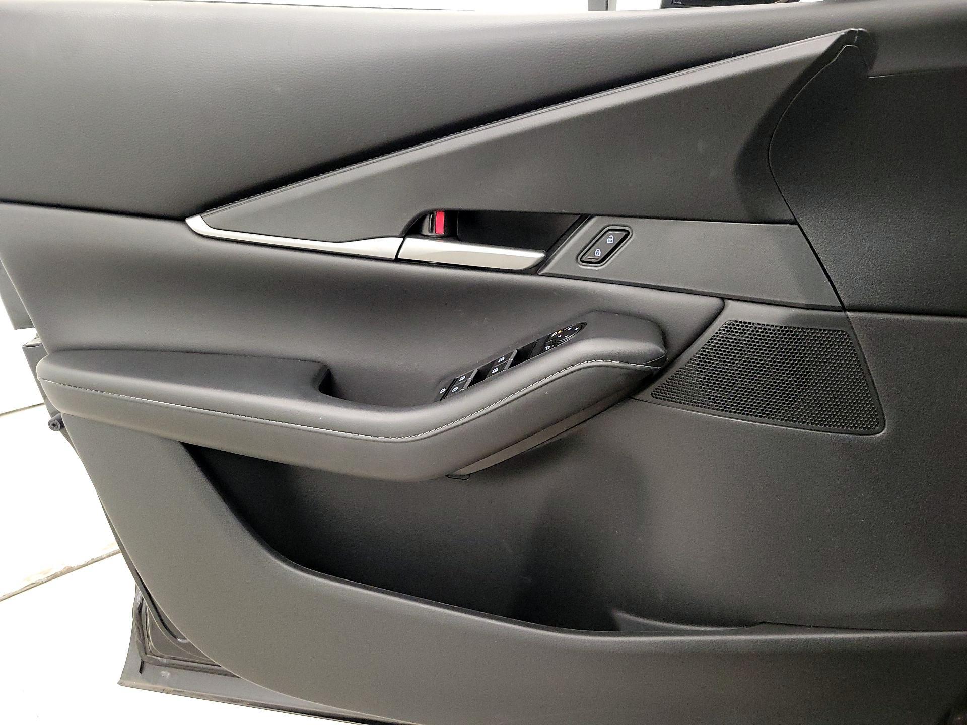 Thumbnail: 2022 Mazda CX-30 - 12