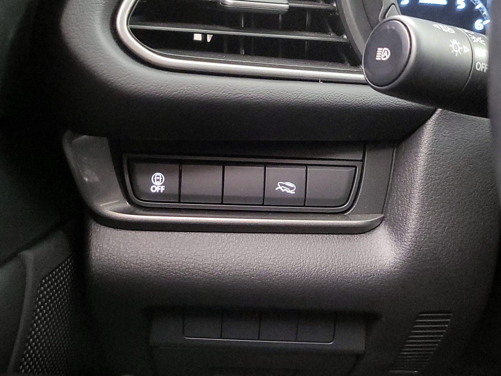 Thumbnail: 2022 Mazda CX-30 - 13