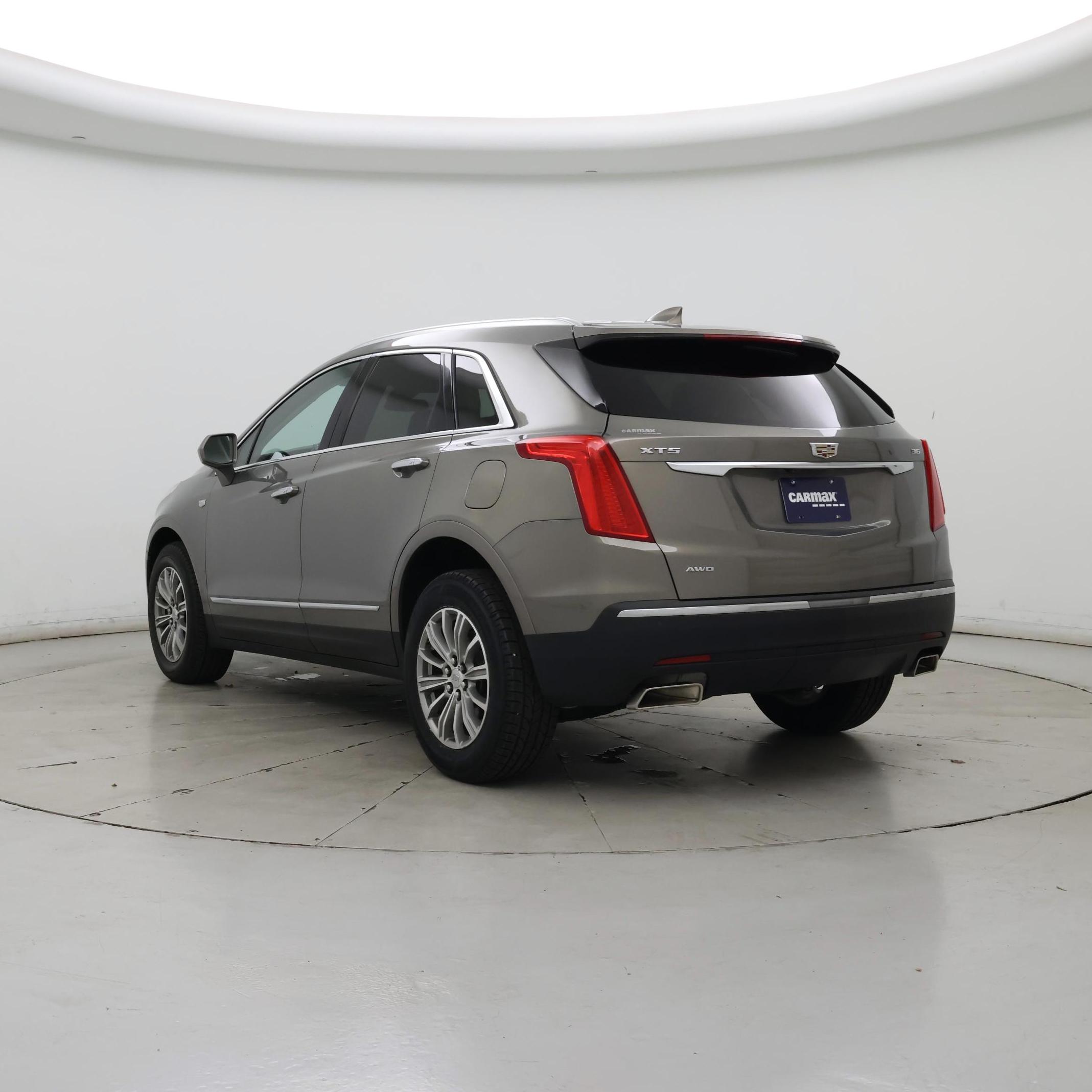 Thumbnail: 2018 Cadillac XT5 - 2