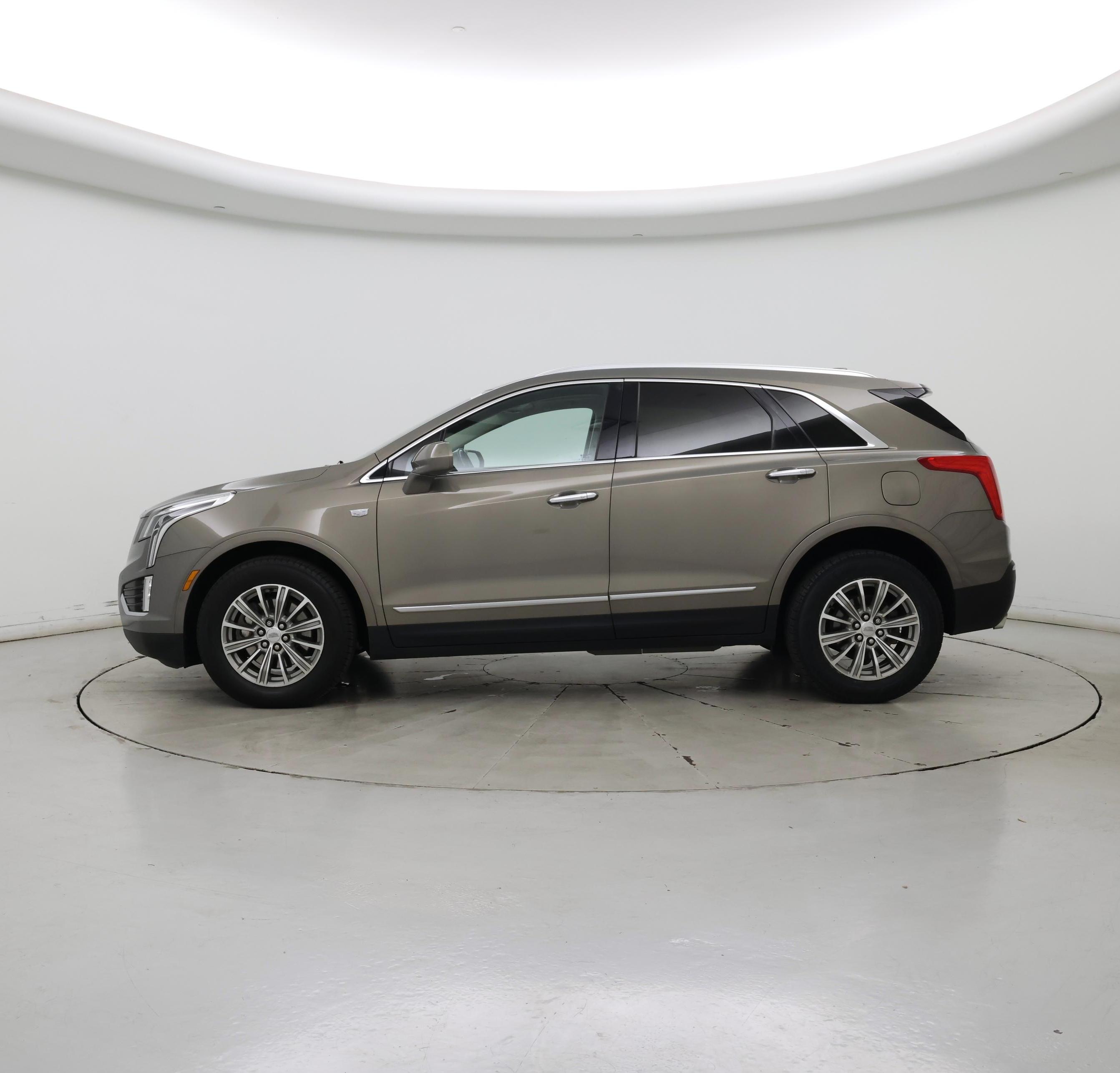 Thumbnail: 2018 Cadillac XT5 - 3