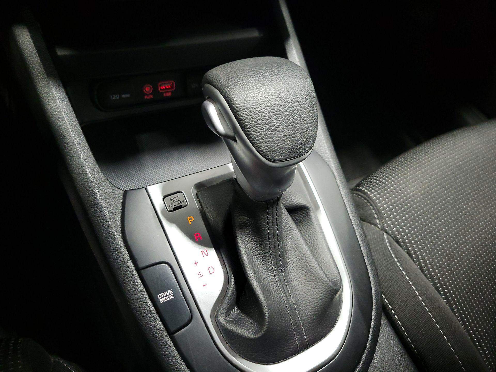 Thumbnail: 2021 Kia Forte - 16