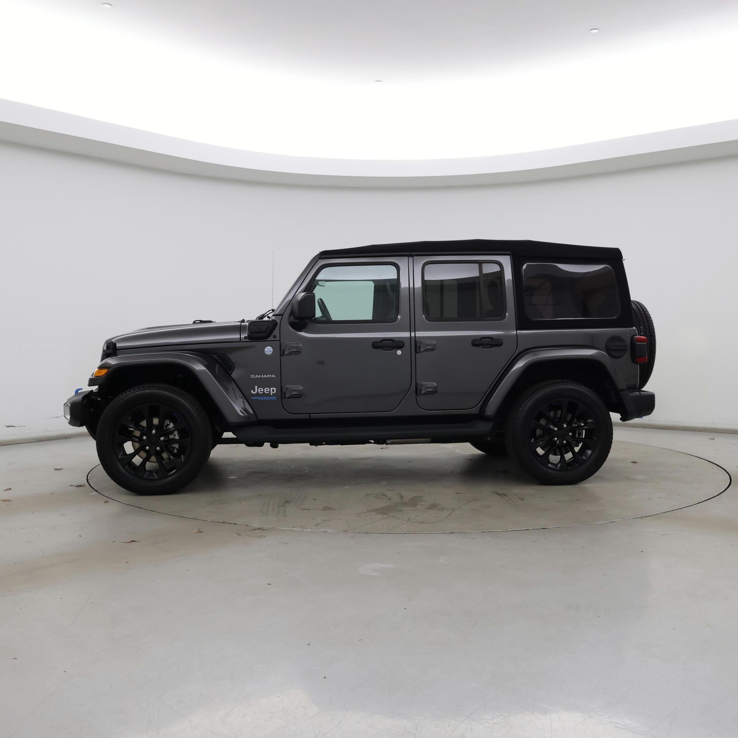 Thumbnail: 2022 Jeep Wrangler - 3