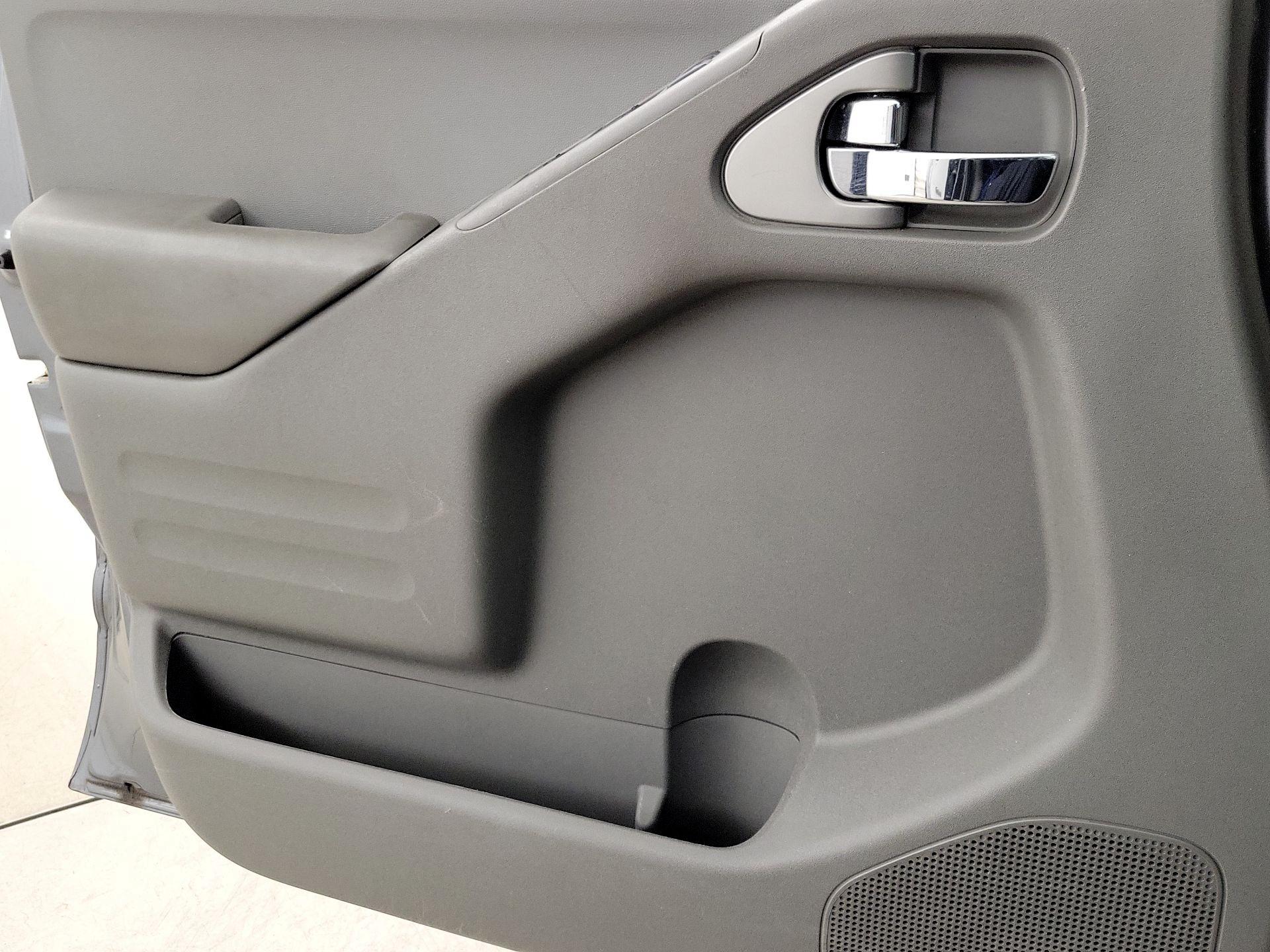 Thumbnail: 2020 Nissan Frontier - 12