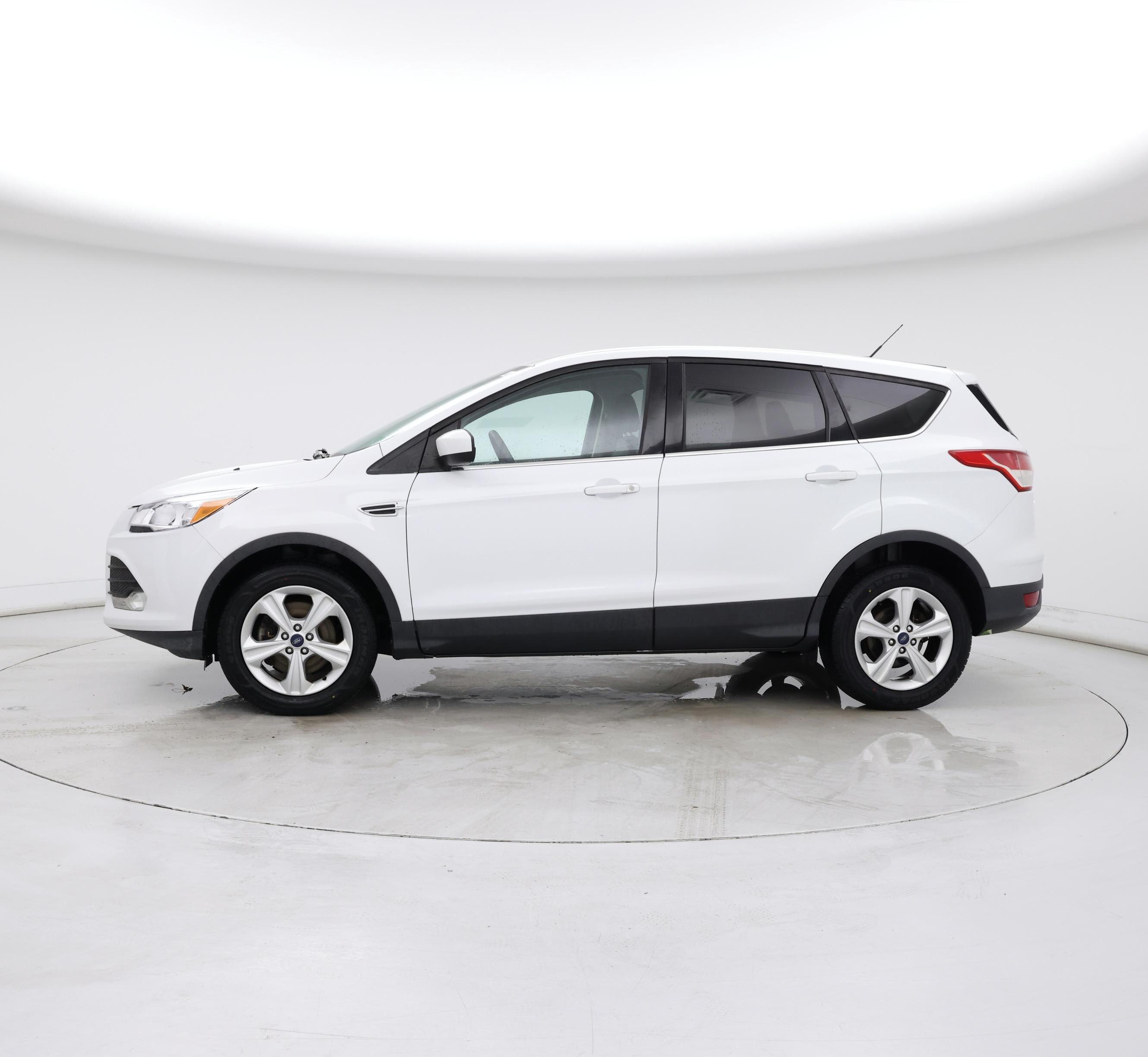 Thumbnail: 2016 Ford Escape - 3