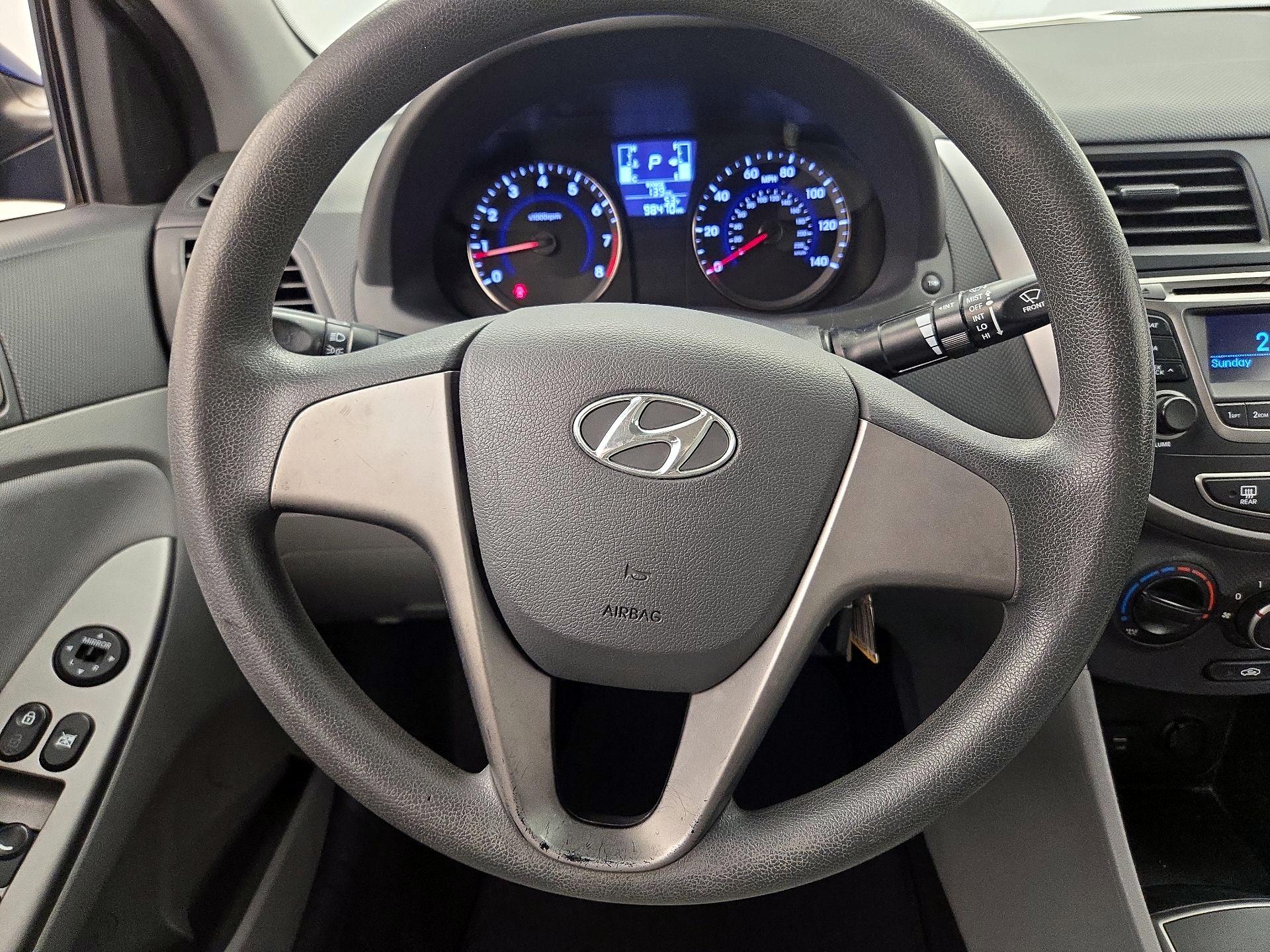 Thumbnail: 2015 Hyundai Accent - 10