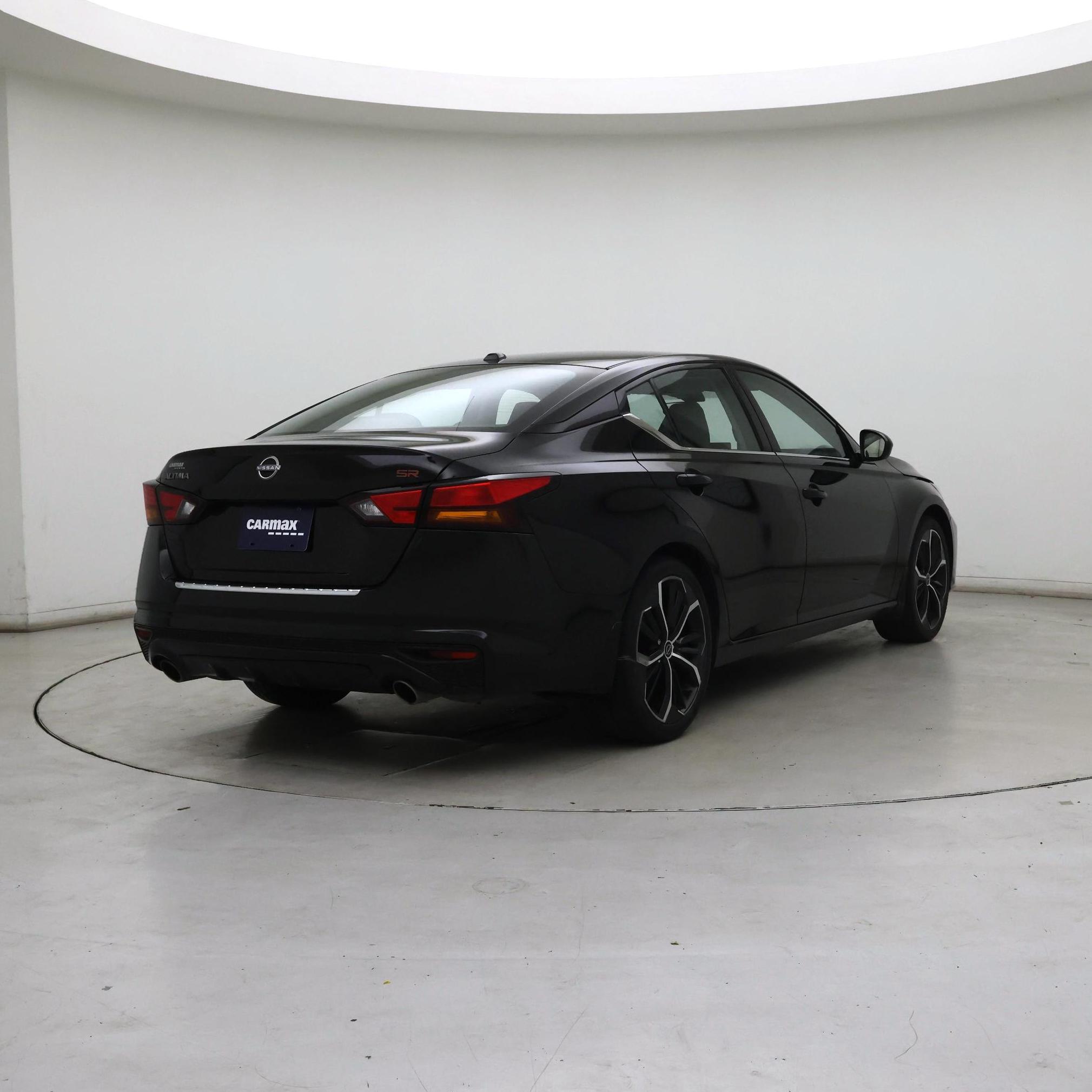 Thumbnail: 2023 Nissan Altima - 8