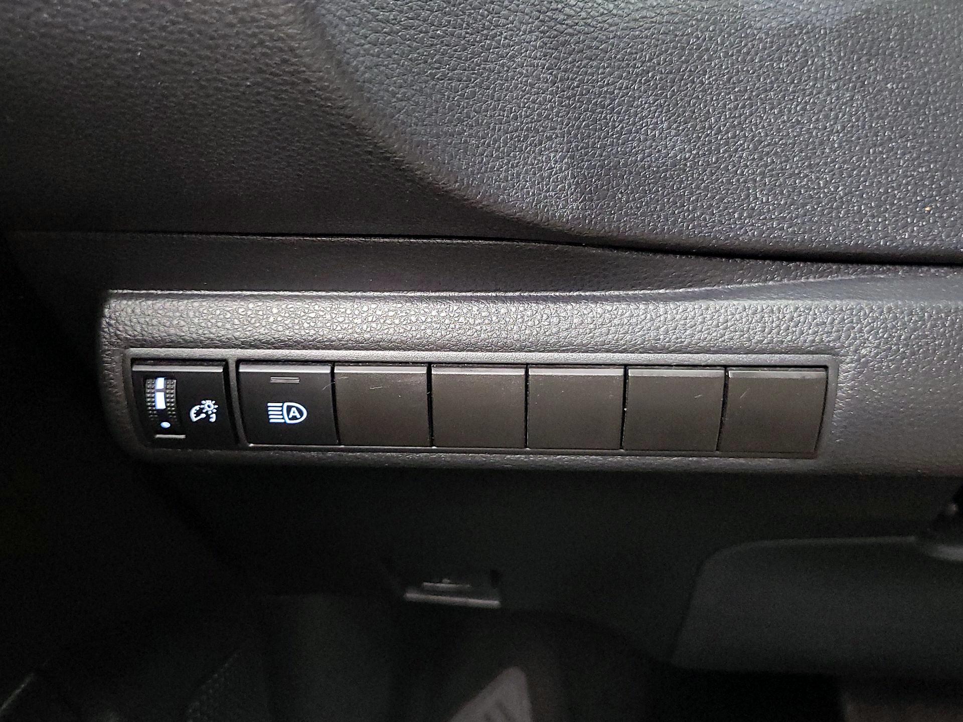 Thumbnail: 2023 Toyota Corolla - 13