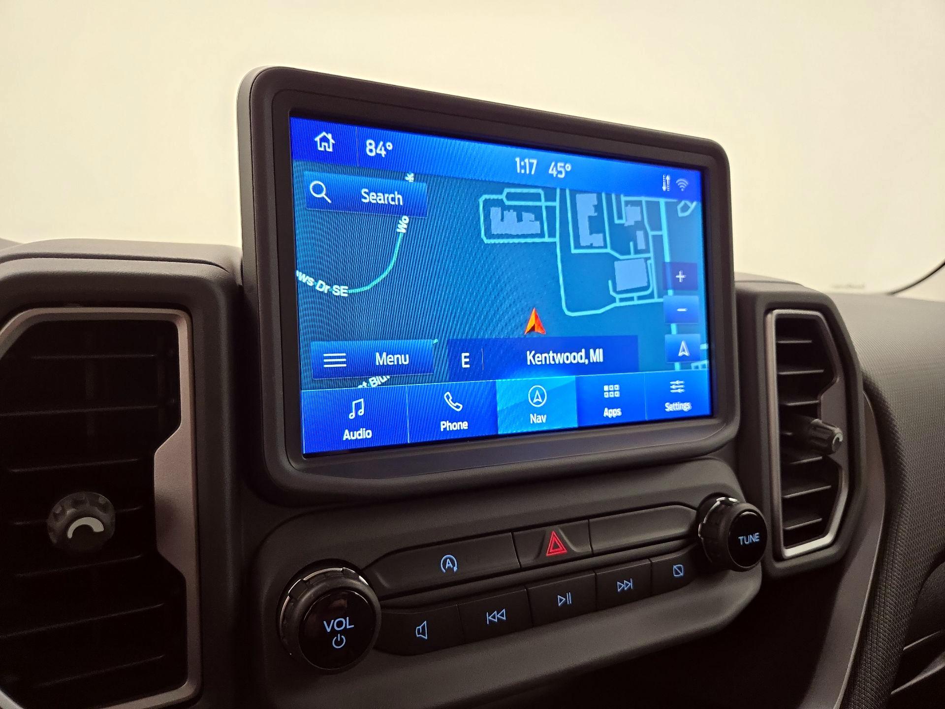 Thumbnail: 2023 Ford Bronco Sport - 14