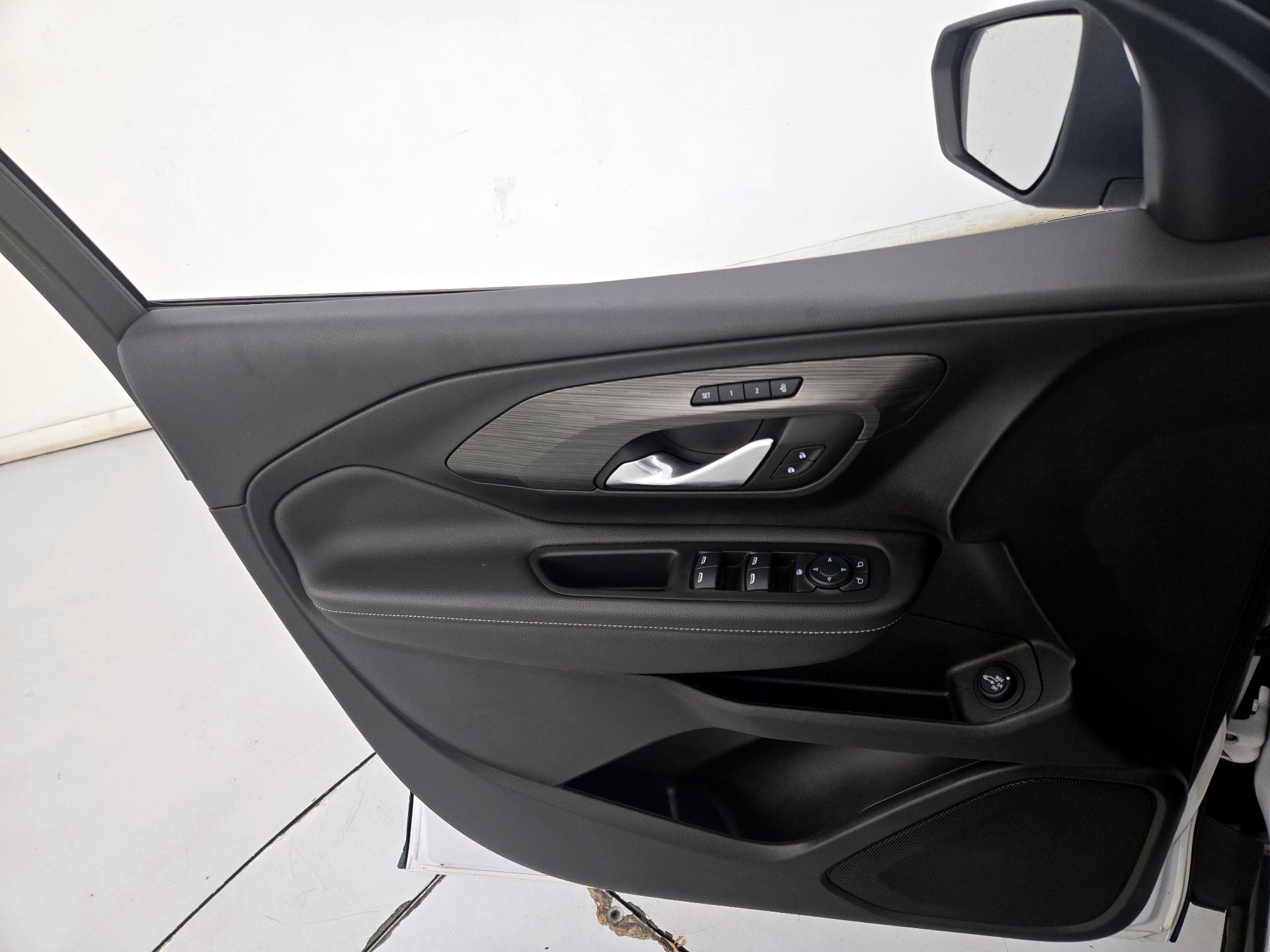 Thumbnail: 2022 GMC Terrain - 12