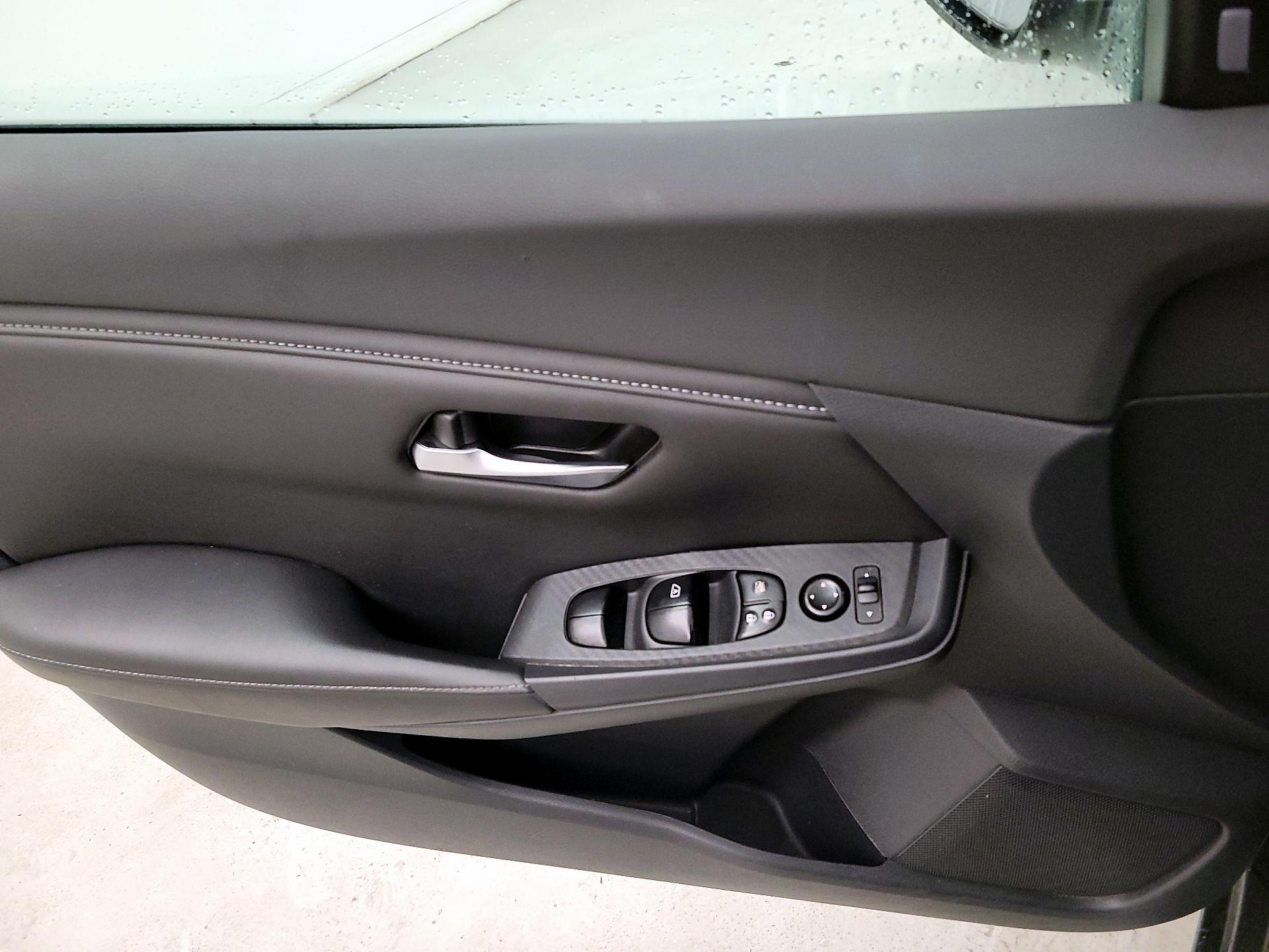 Thumbnail: 2022 Nissan Sentra - 12