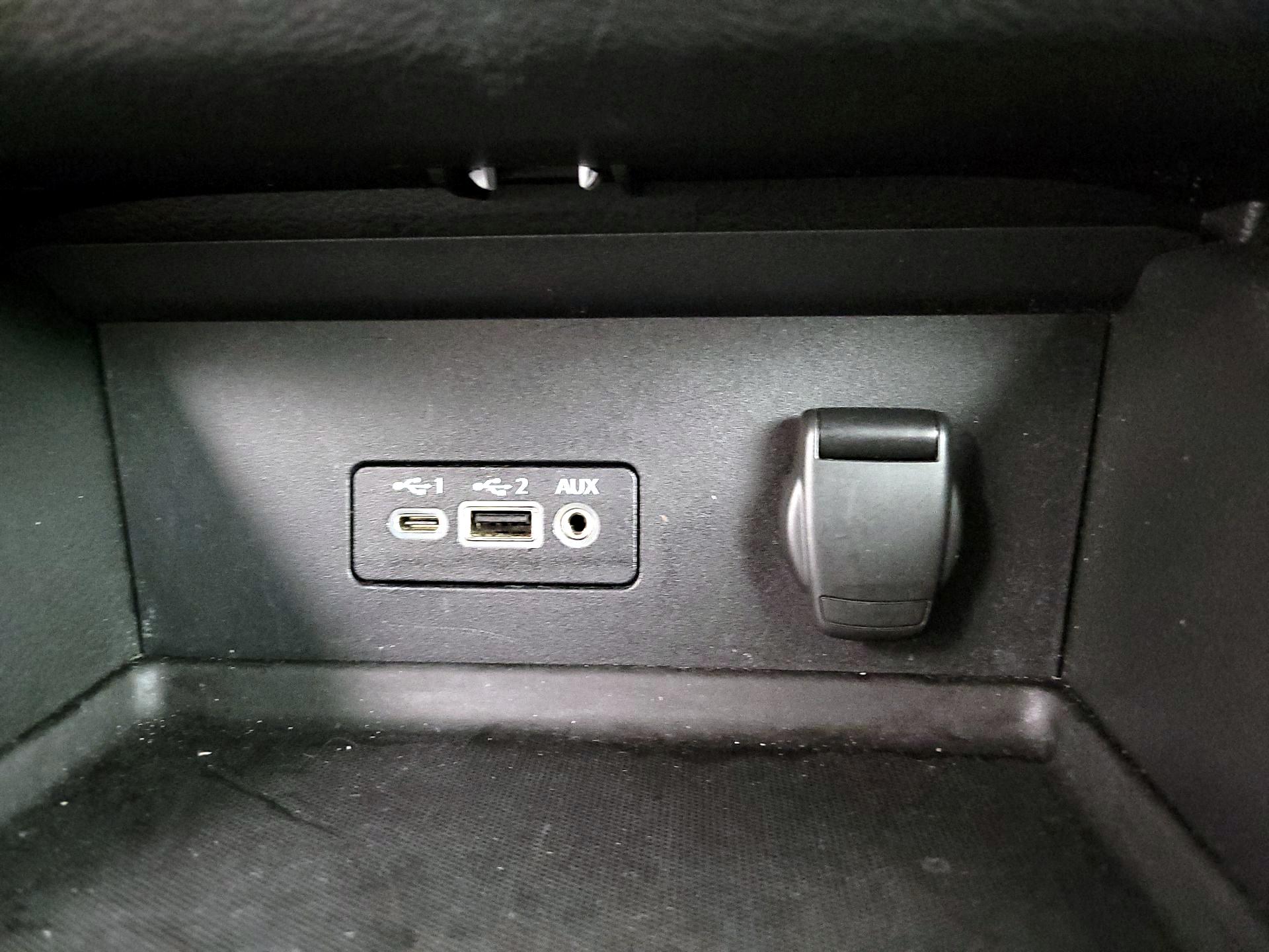 Thumbnail: 2022 Nissan Sentra - 18