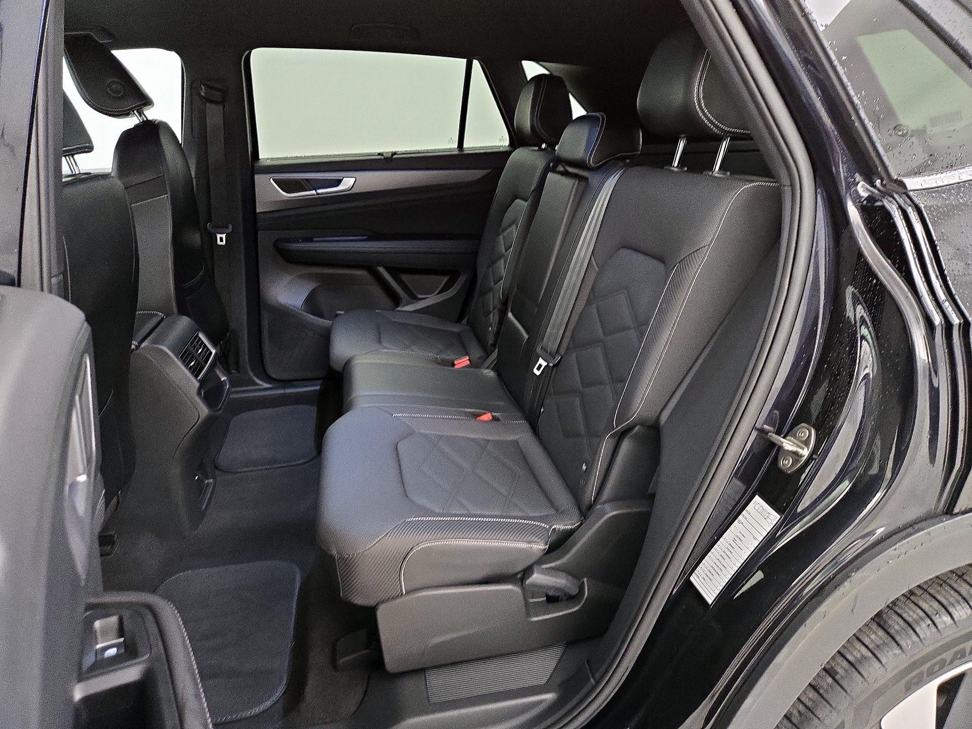 Thumbnail: 2024 Volkswagen Atlas - 19