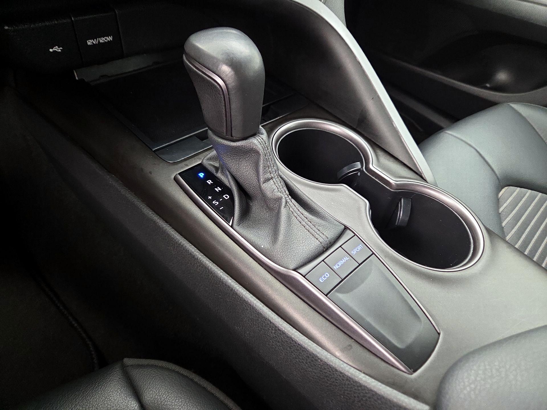 Thumbnail: 2023 Toyota Camry - 17