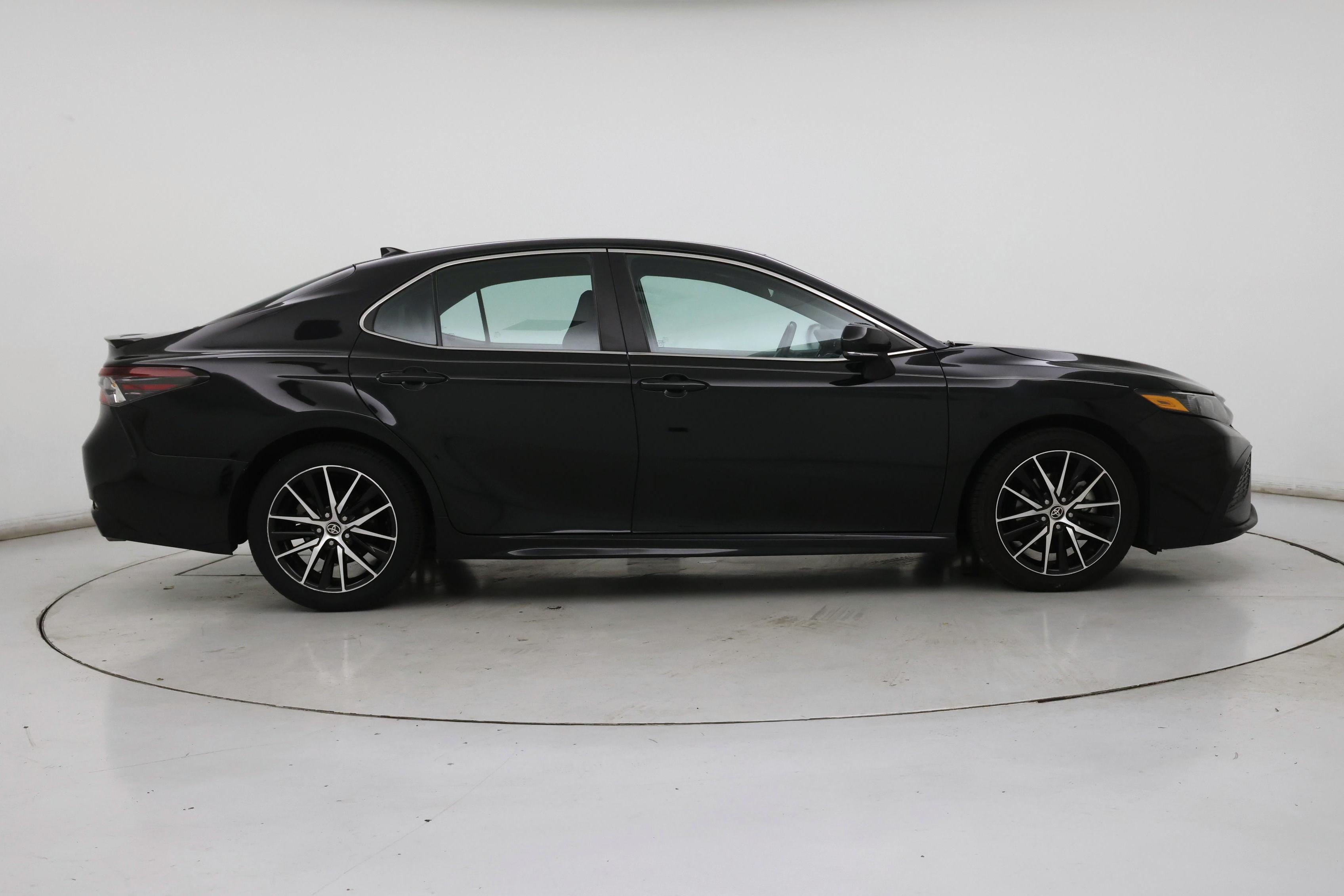 Thumbnail: 2023 Toyota Camry - 7