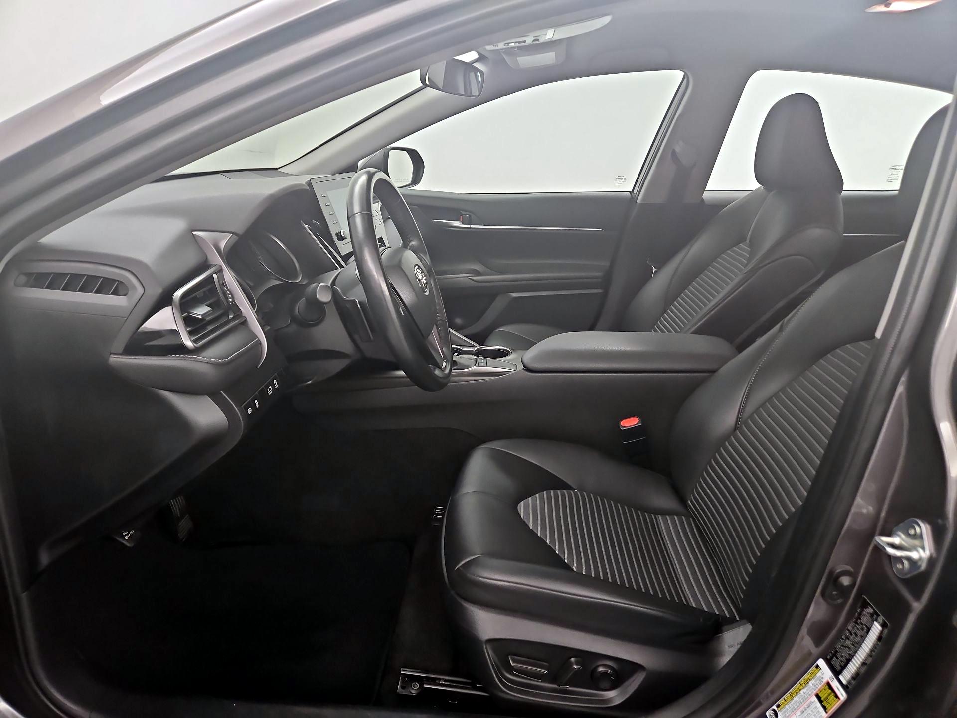 Thumbnail: 2023 Toyota Camry - 11