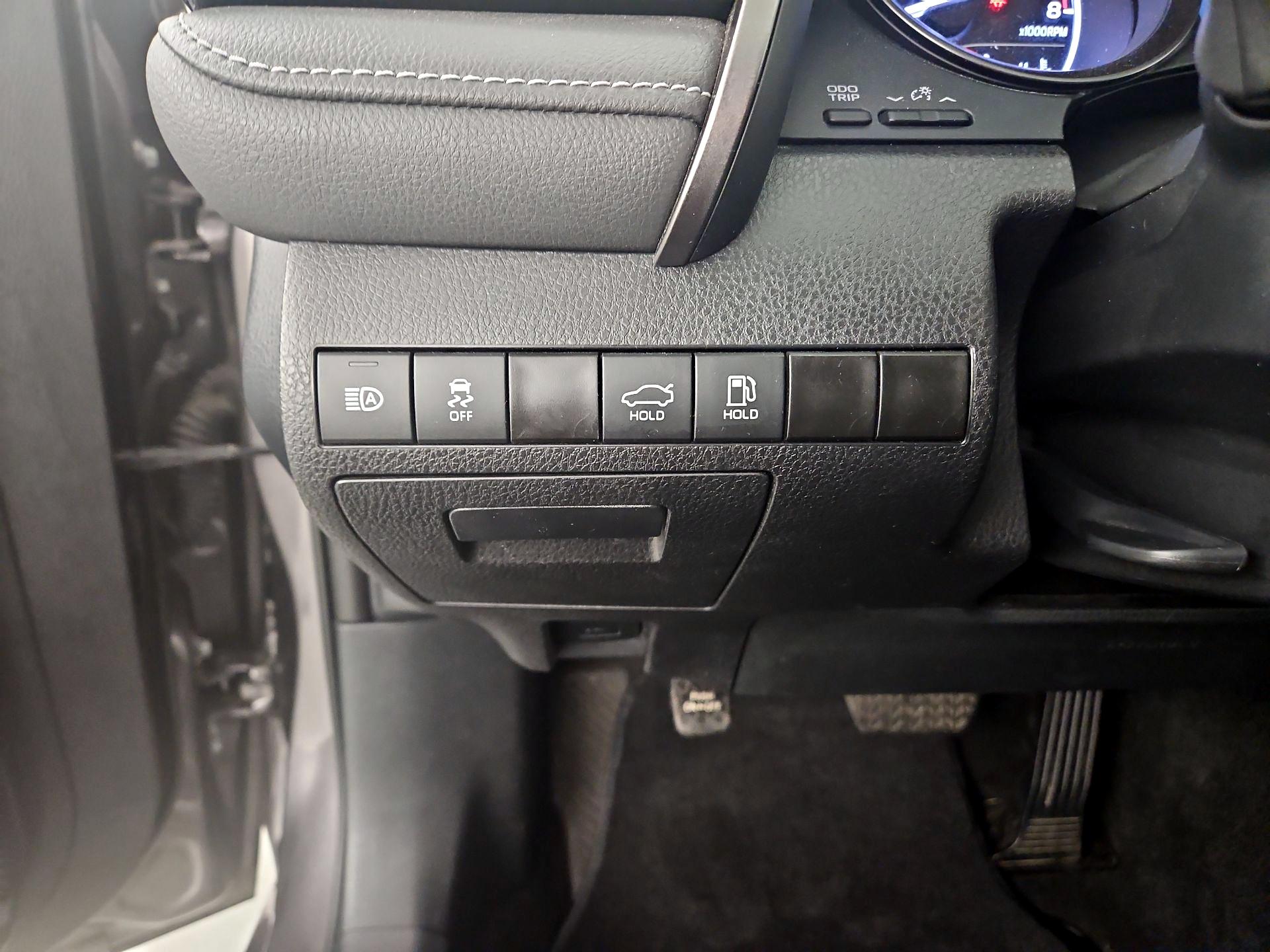 Thumbnail: 2023 Toyota Camry - 13