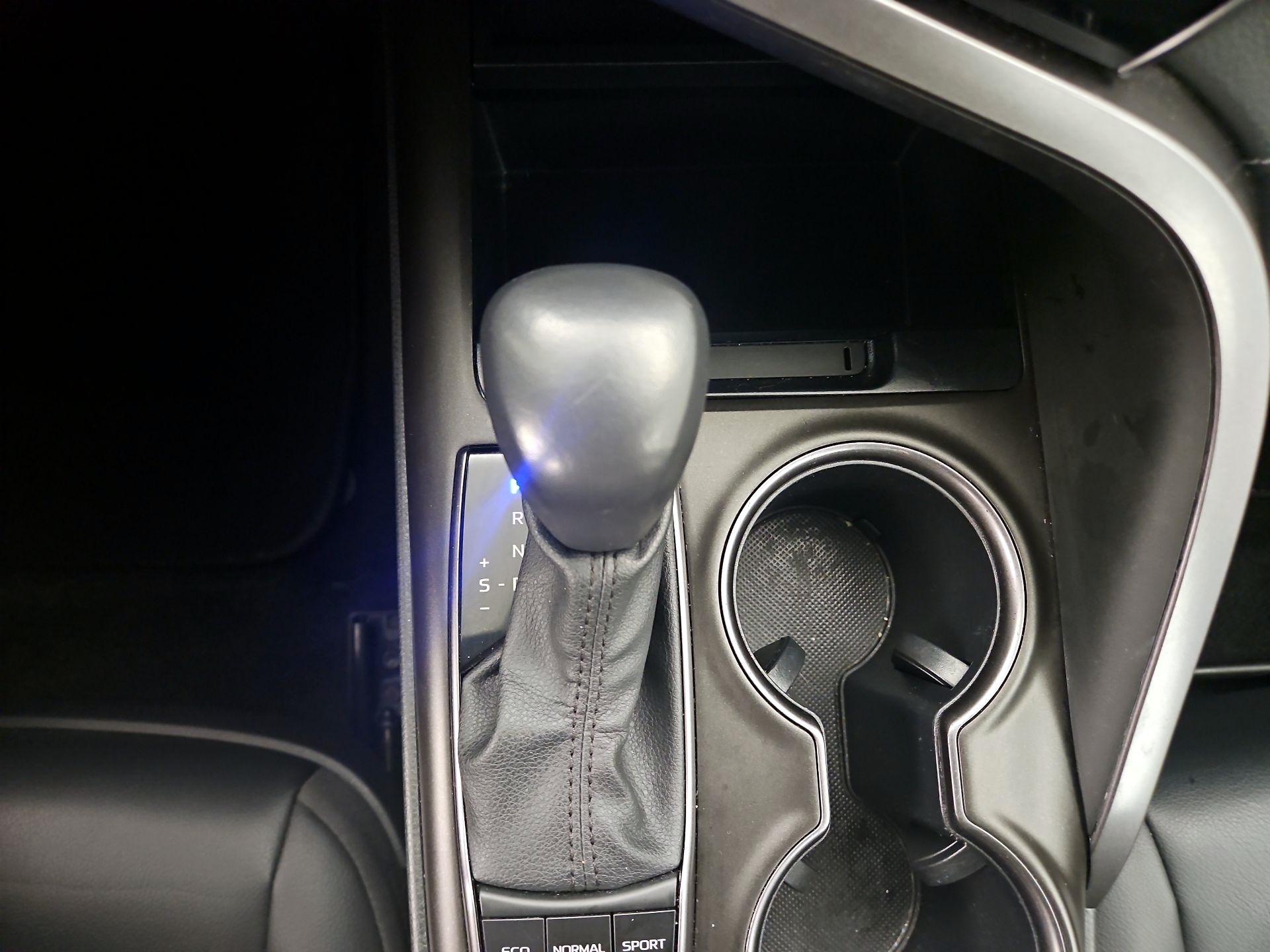 Thumbnail: 2023 Toyota Camry - 17