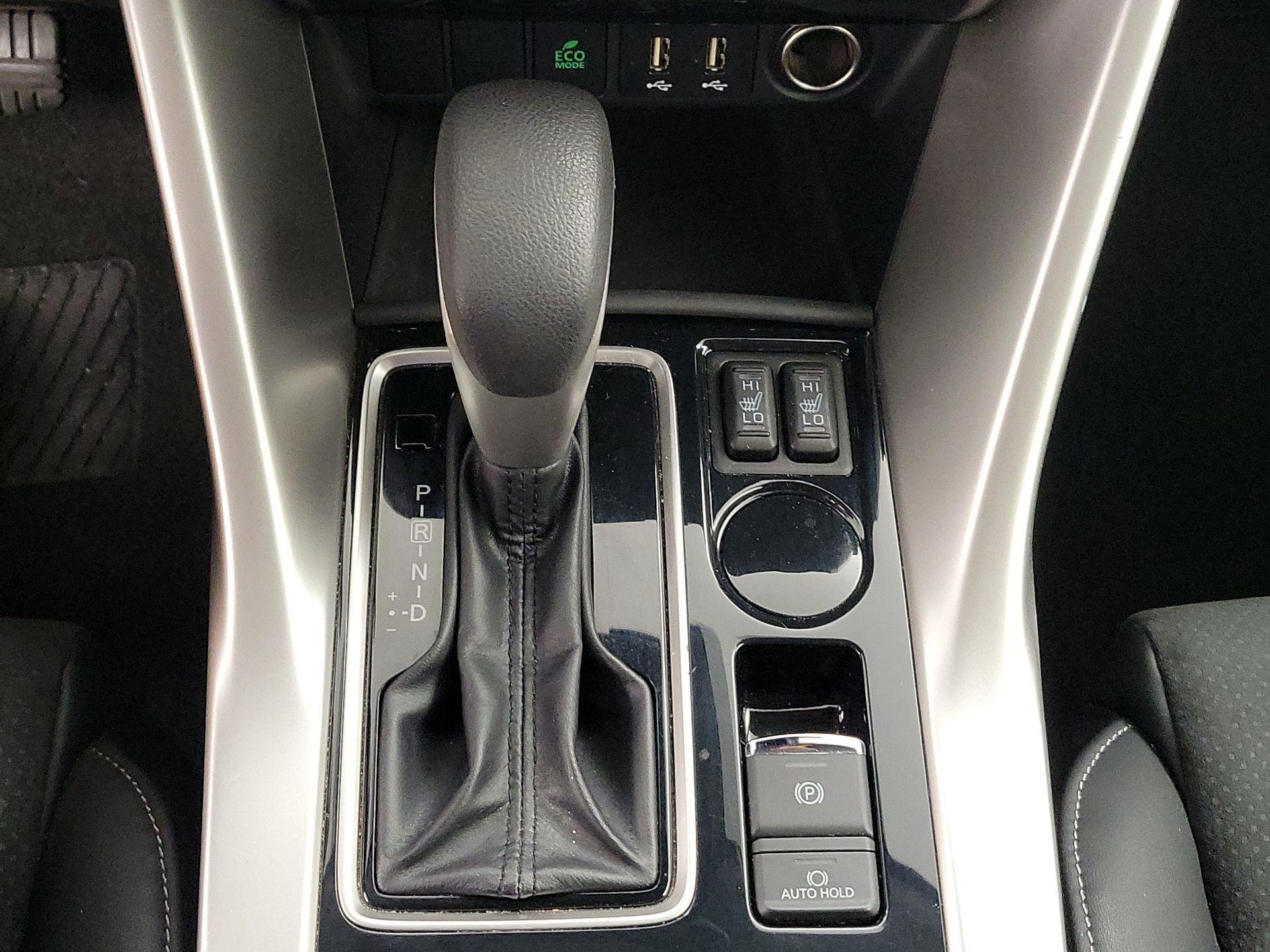 Thumbnail: 2022 Mitsubishi Eclipse Cross - 17