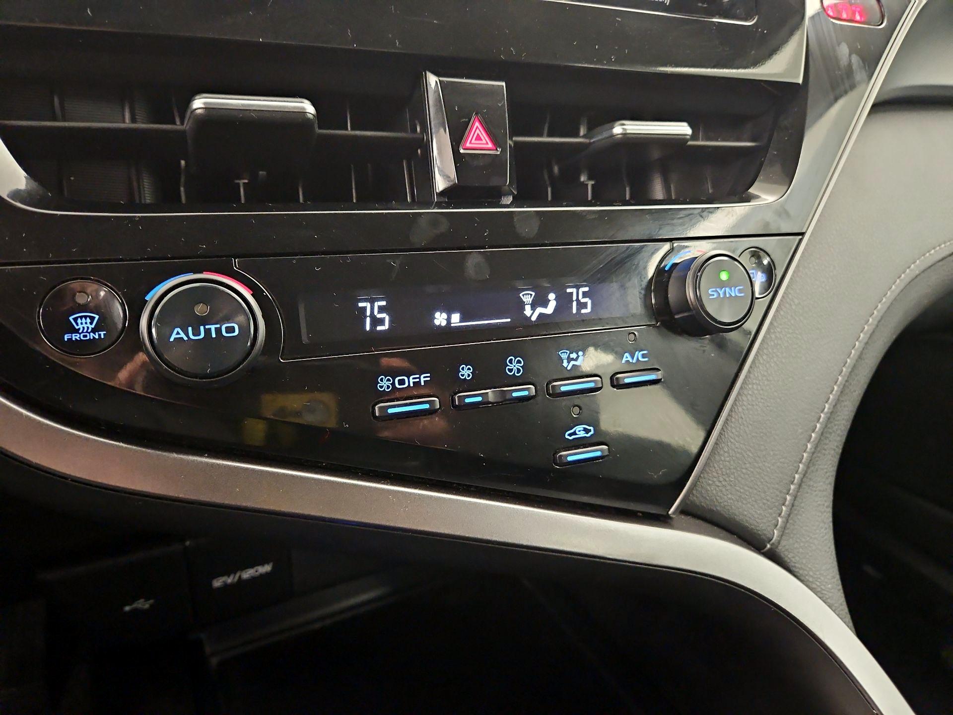 Thumbnail: 2023 Toyota Camry - 16