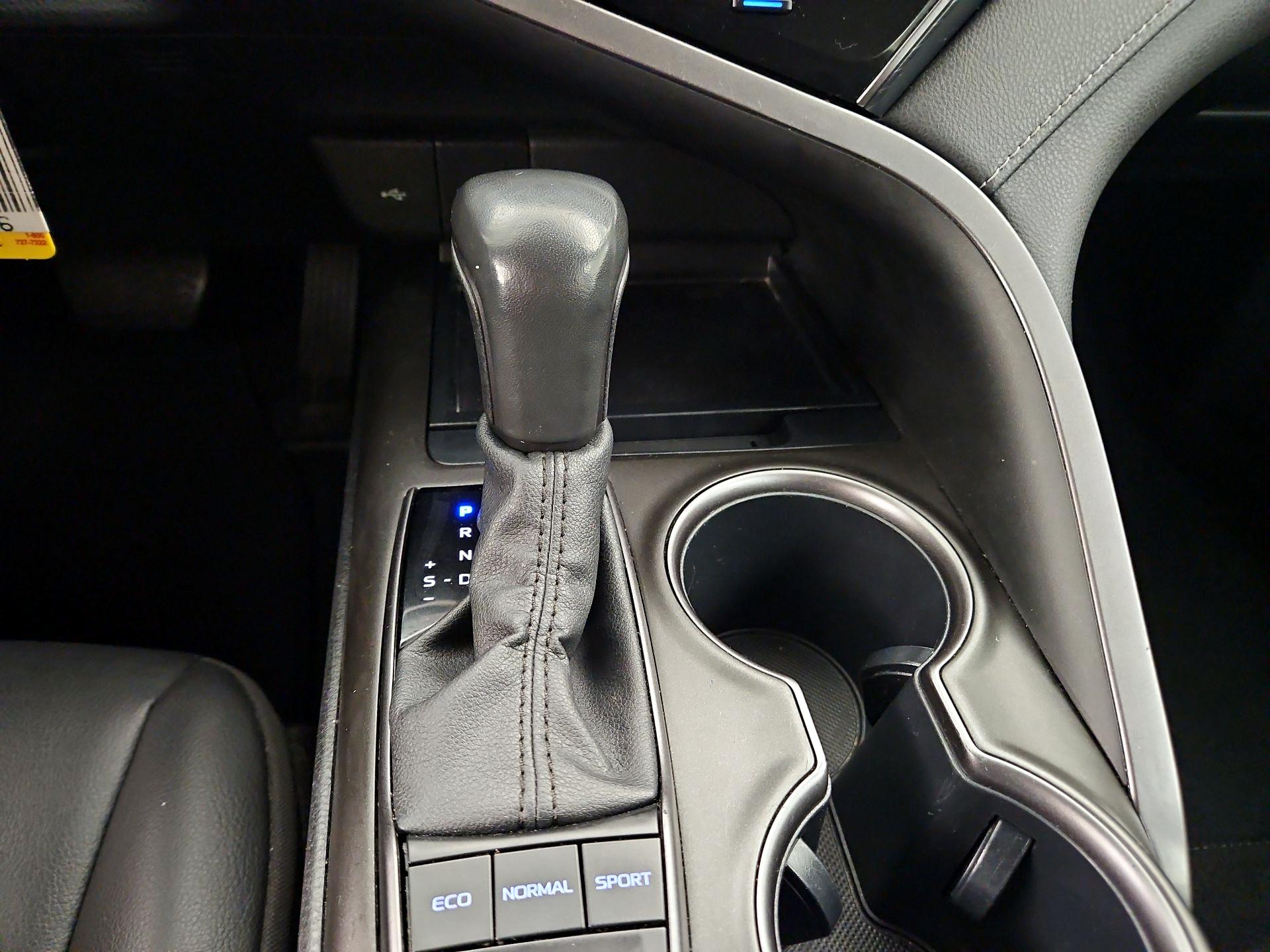 Thumbnail: 2023 Toyota Camry - 17