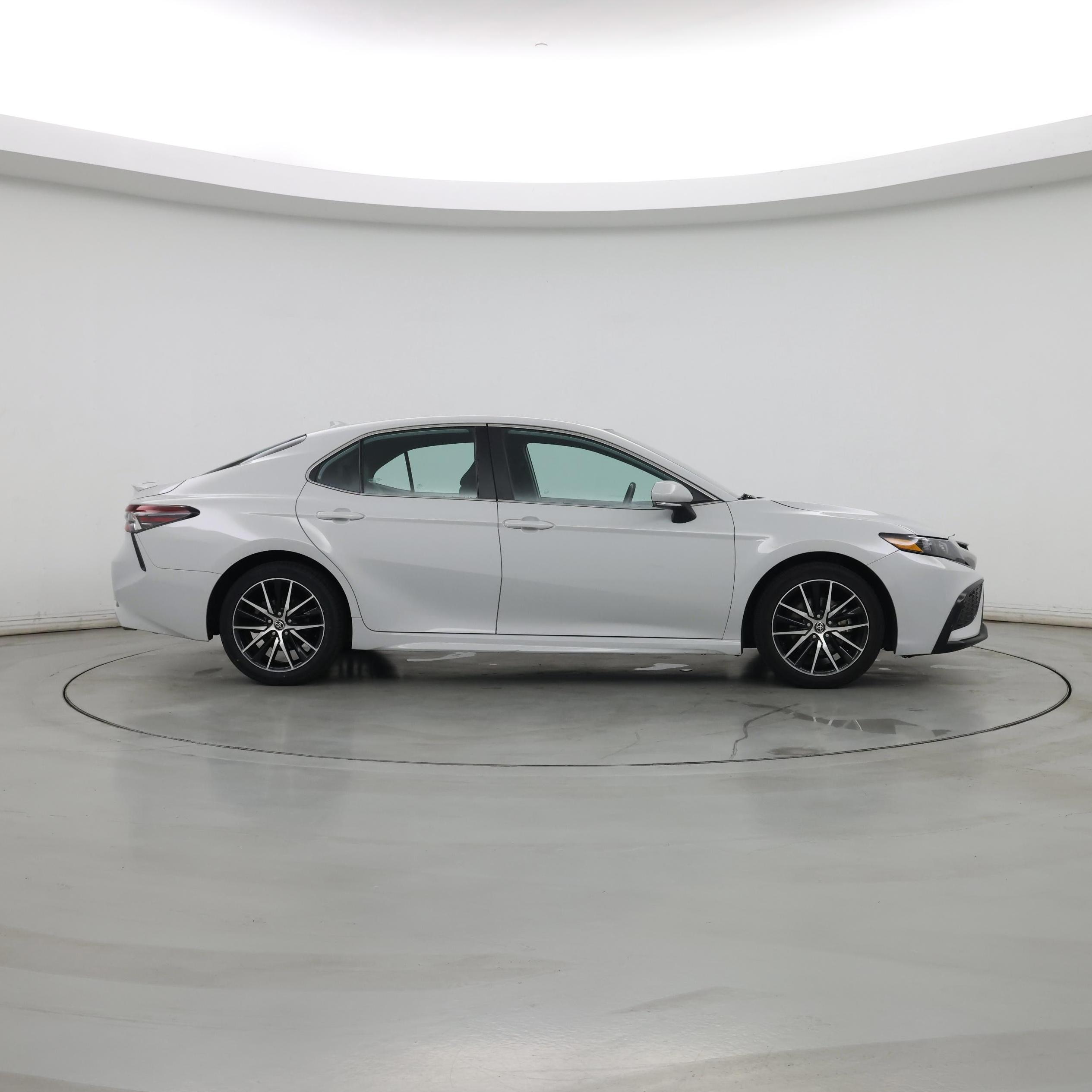 Thumbnail: 2023 Toyota Camry - 7