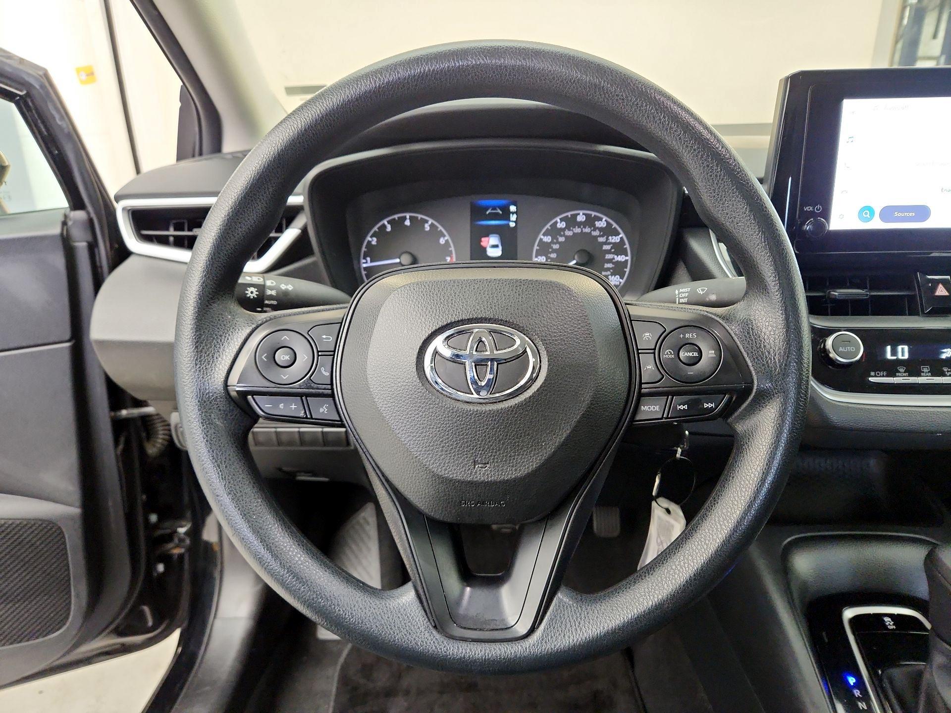 Thumbnail: 2023 Toyota Corolla - 10