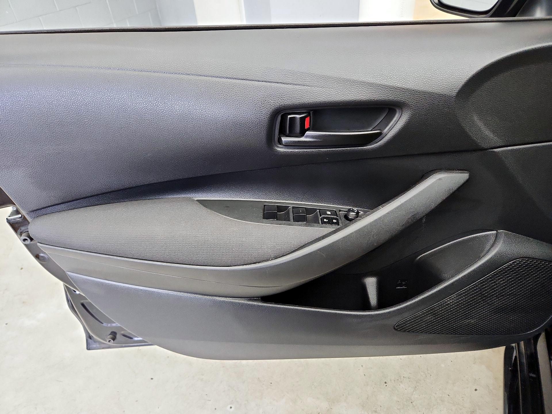 Thumbnail: 2023 Toyota Corolla - 12