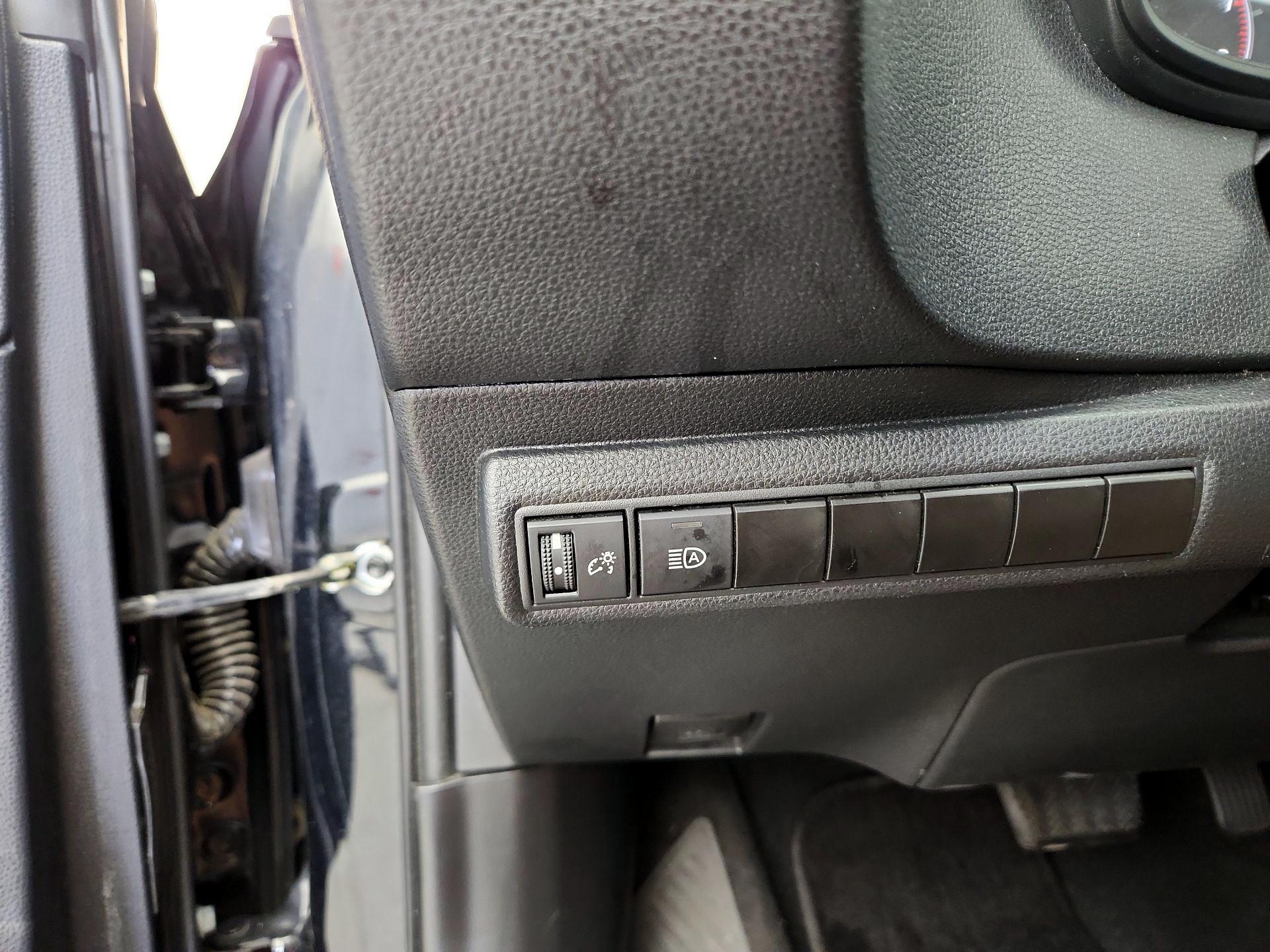 Thumbnail: 2023 Toyota Corolla - 13