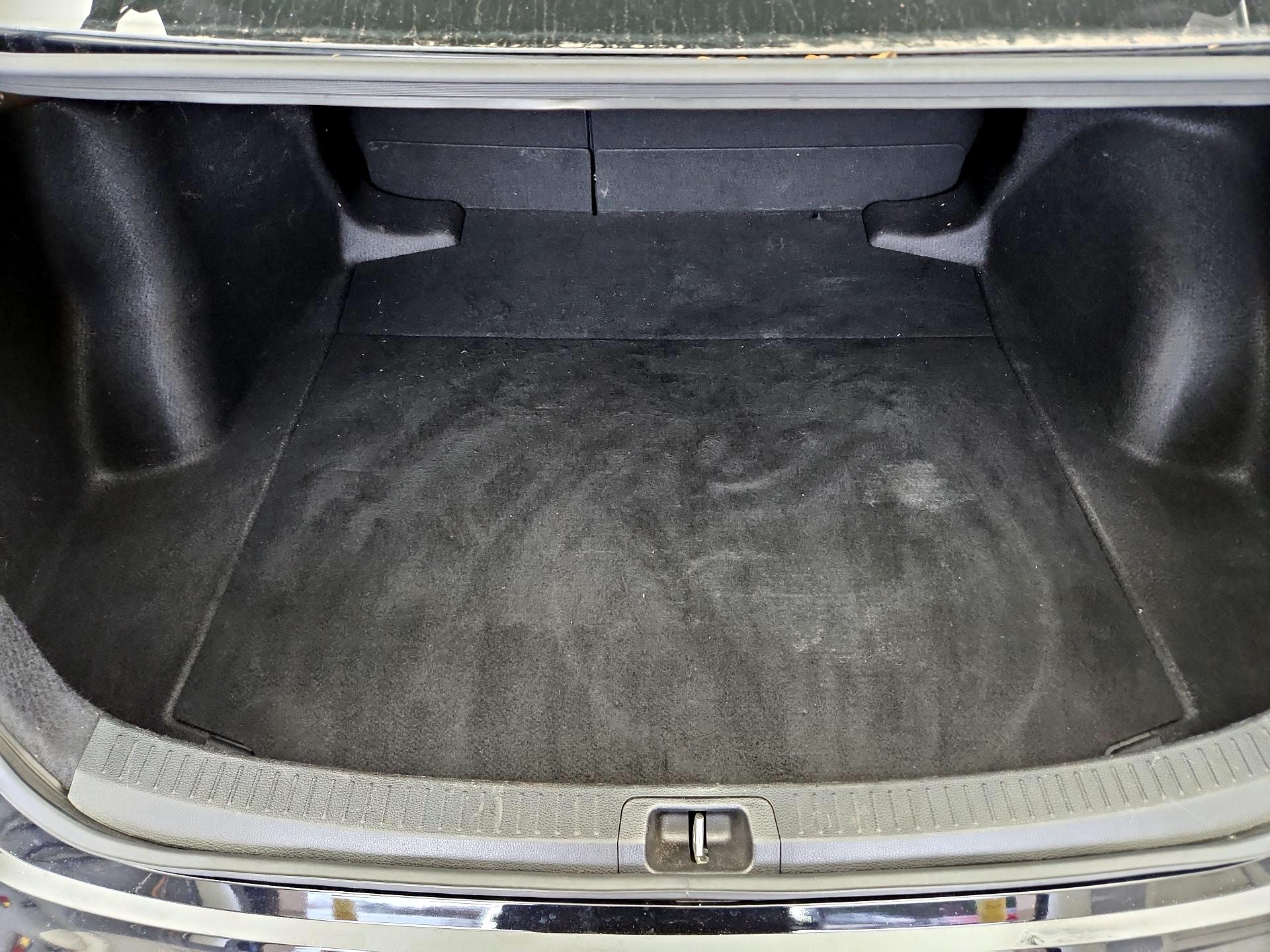 Thumbnail: 2023 Toyota Corolla - 20