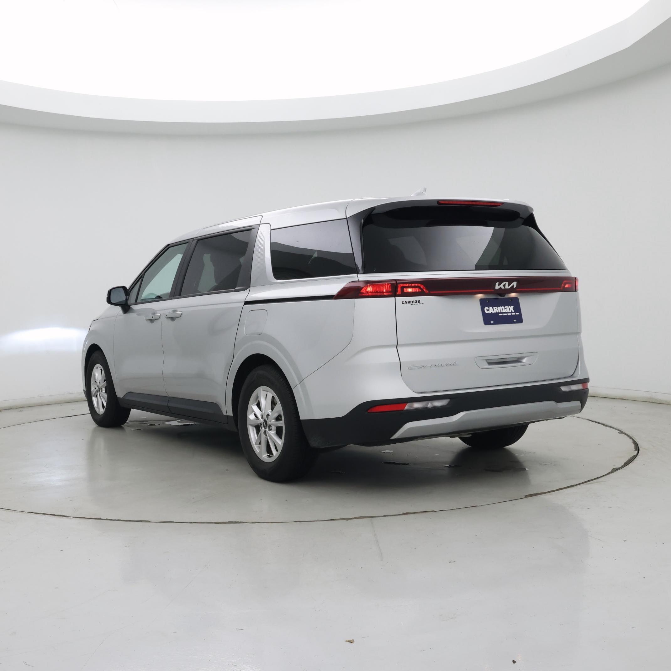 Thumbnail: 2022 Kia Carnival - 2