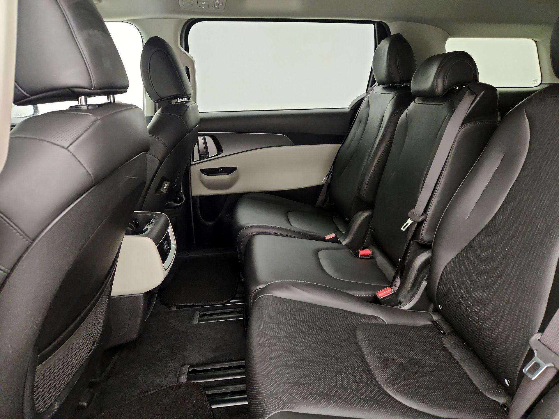 Thumbnail: 2022 Kia Carnival - 19