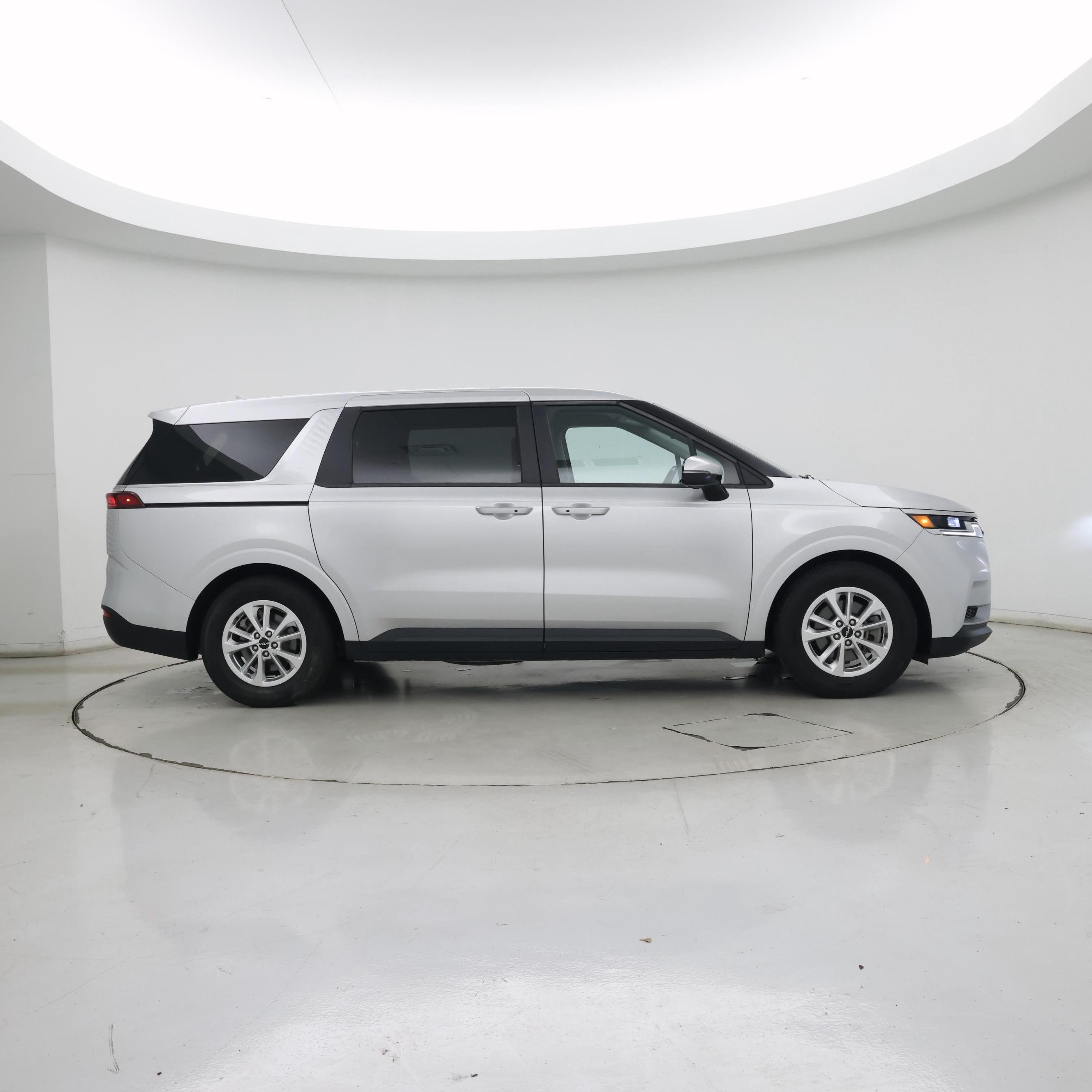 Thumbnail: 2022 Kia Carnival - 7