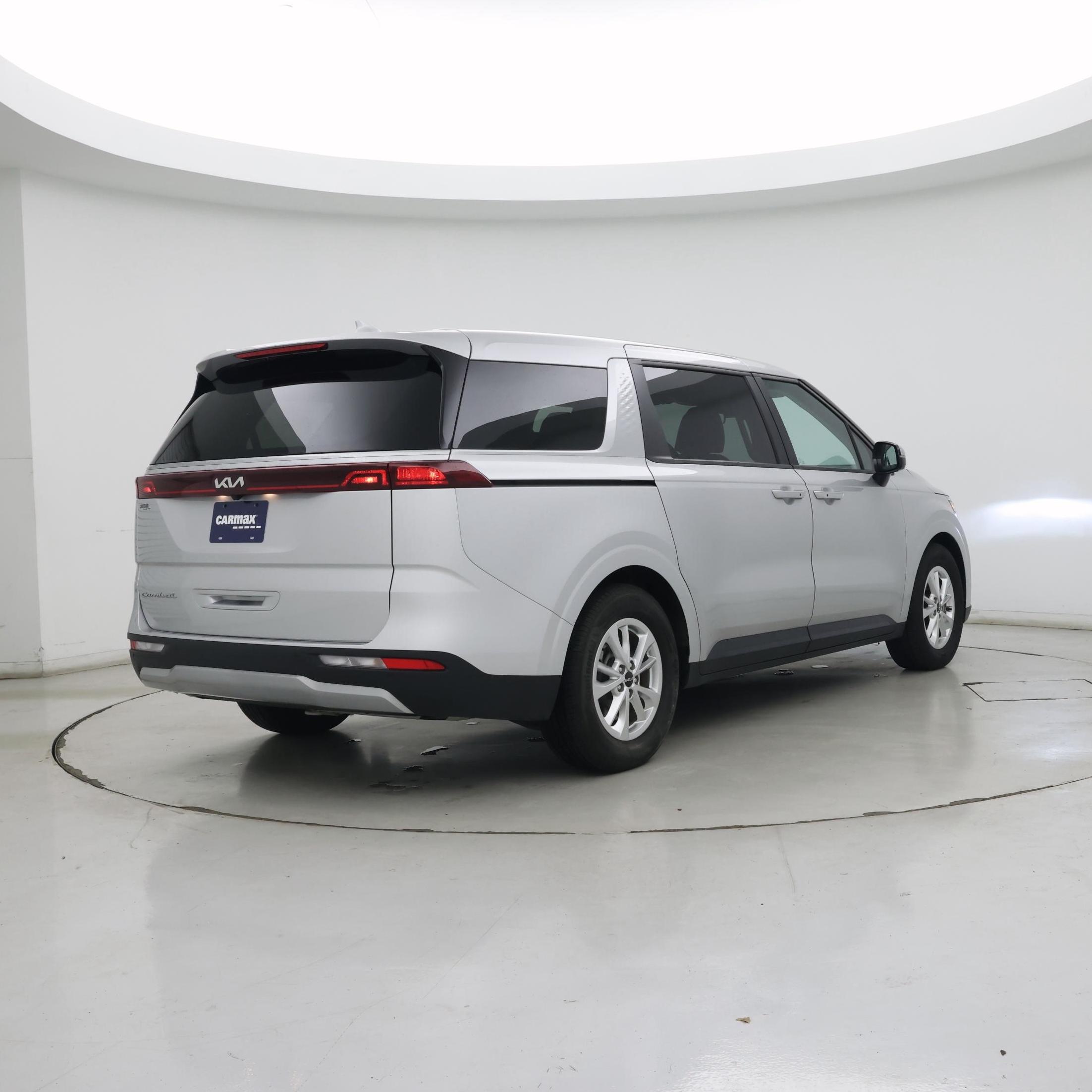 Thumbnail: 2022 Kia Carnival - 8