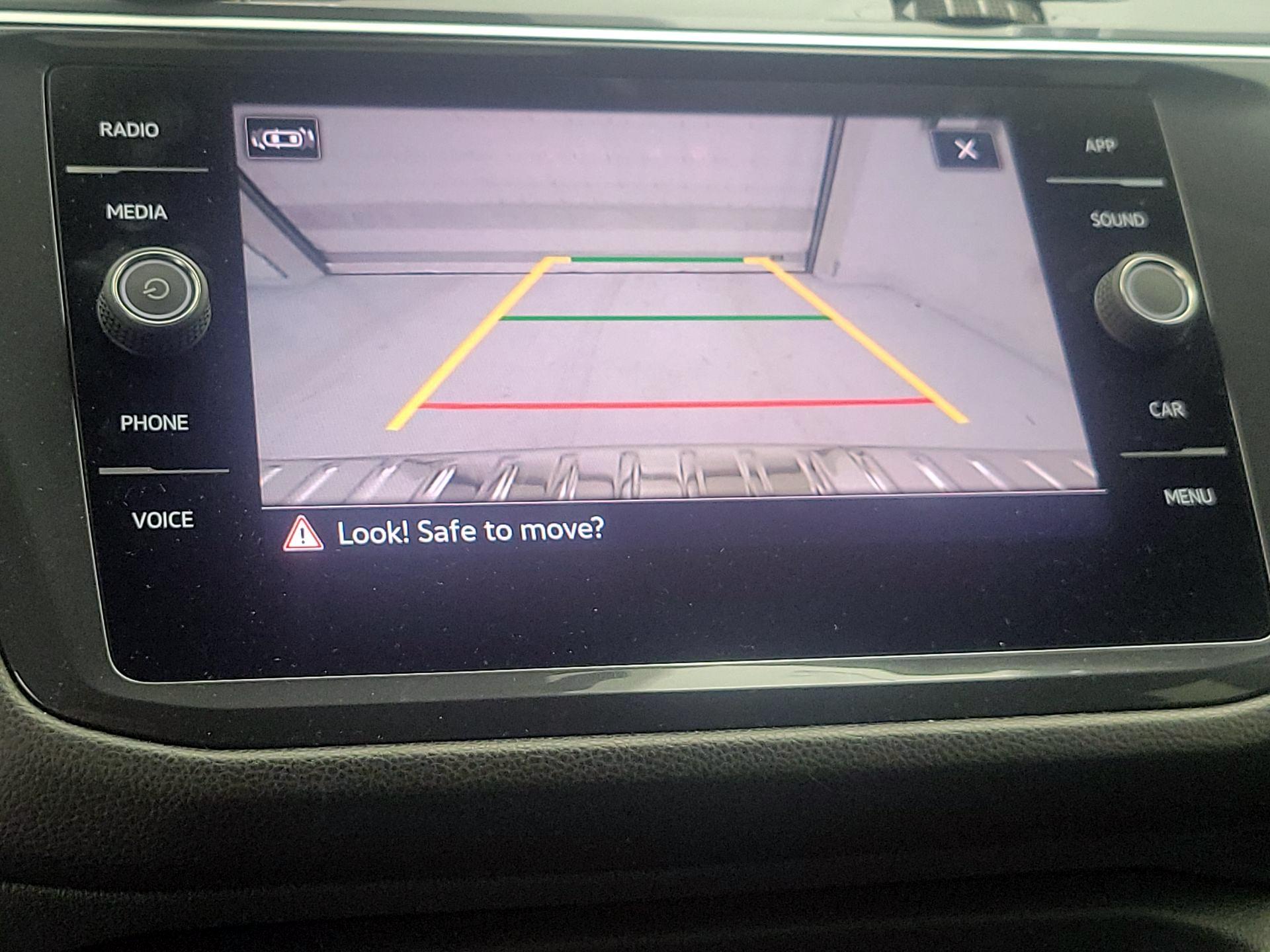 Thumbnail: 2024 Volkswagen Tiguan - 14