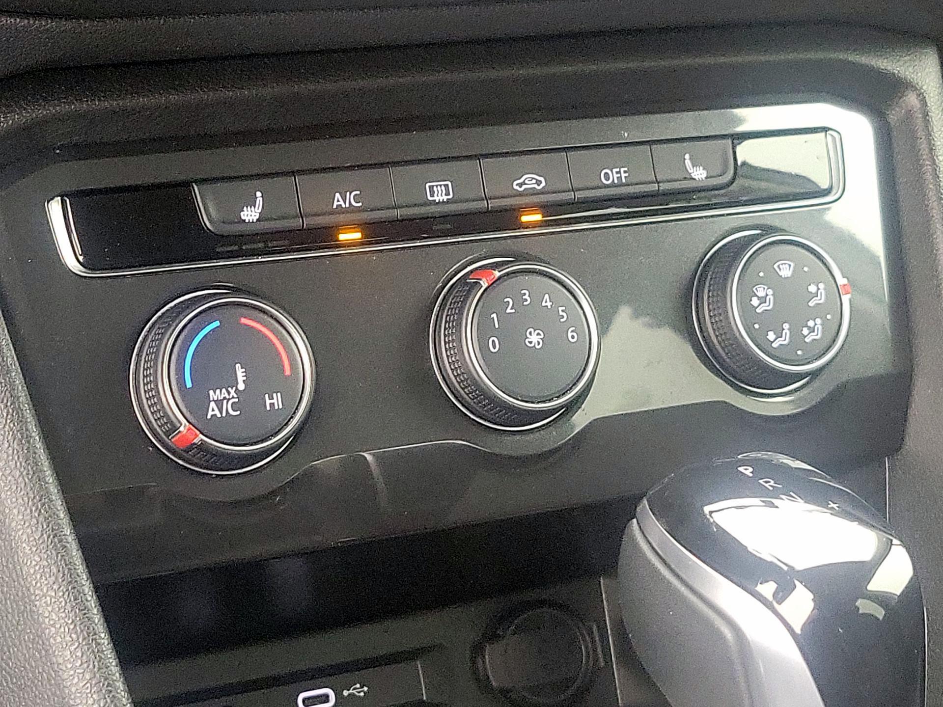 Thumbnail: 2024 Volkswagen Tiguan - 16