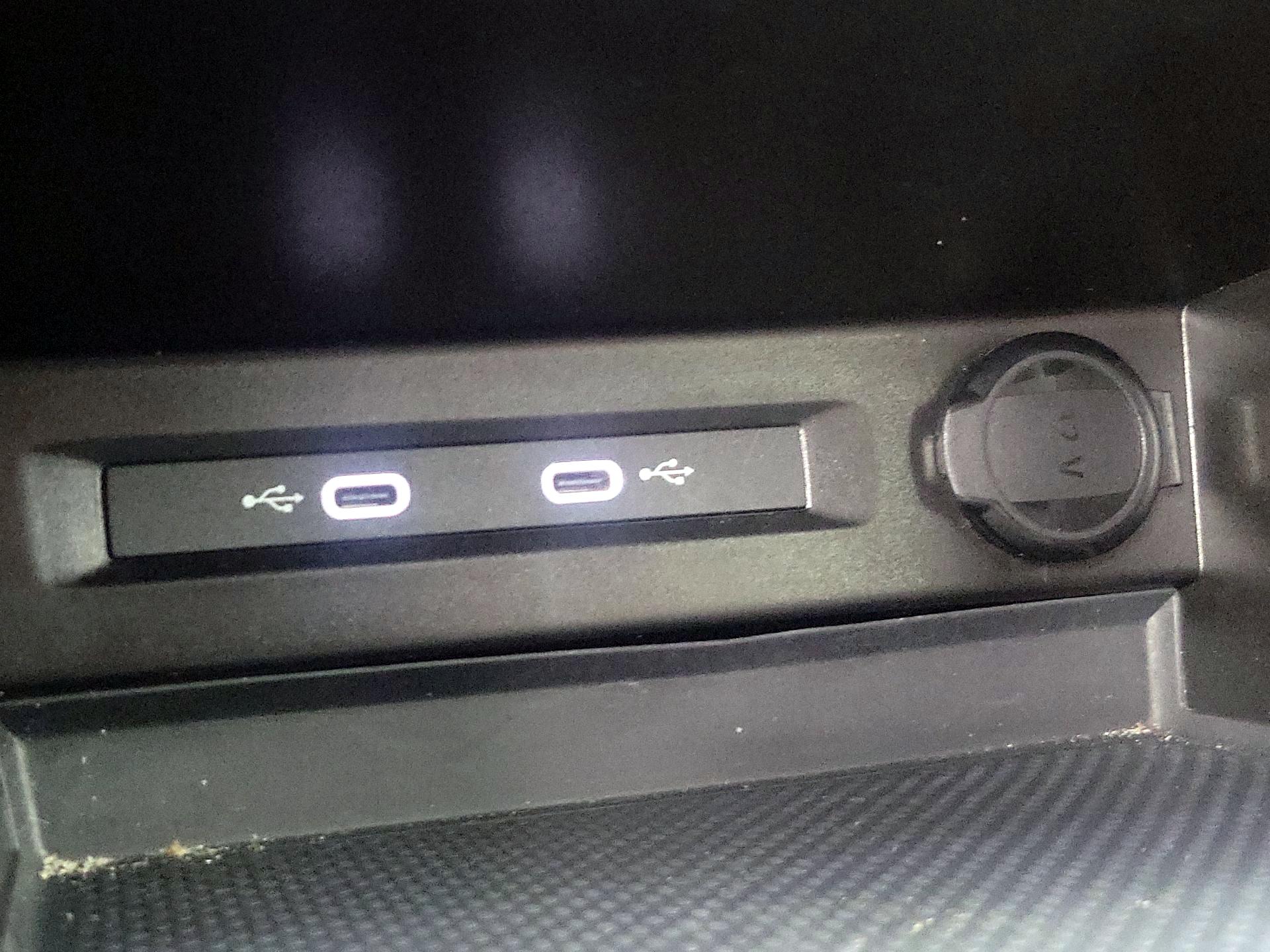 Thumbnail: 2024 Volkswagen Tiguan - 18