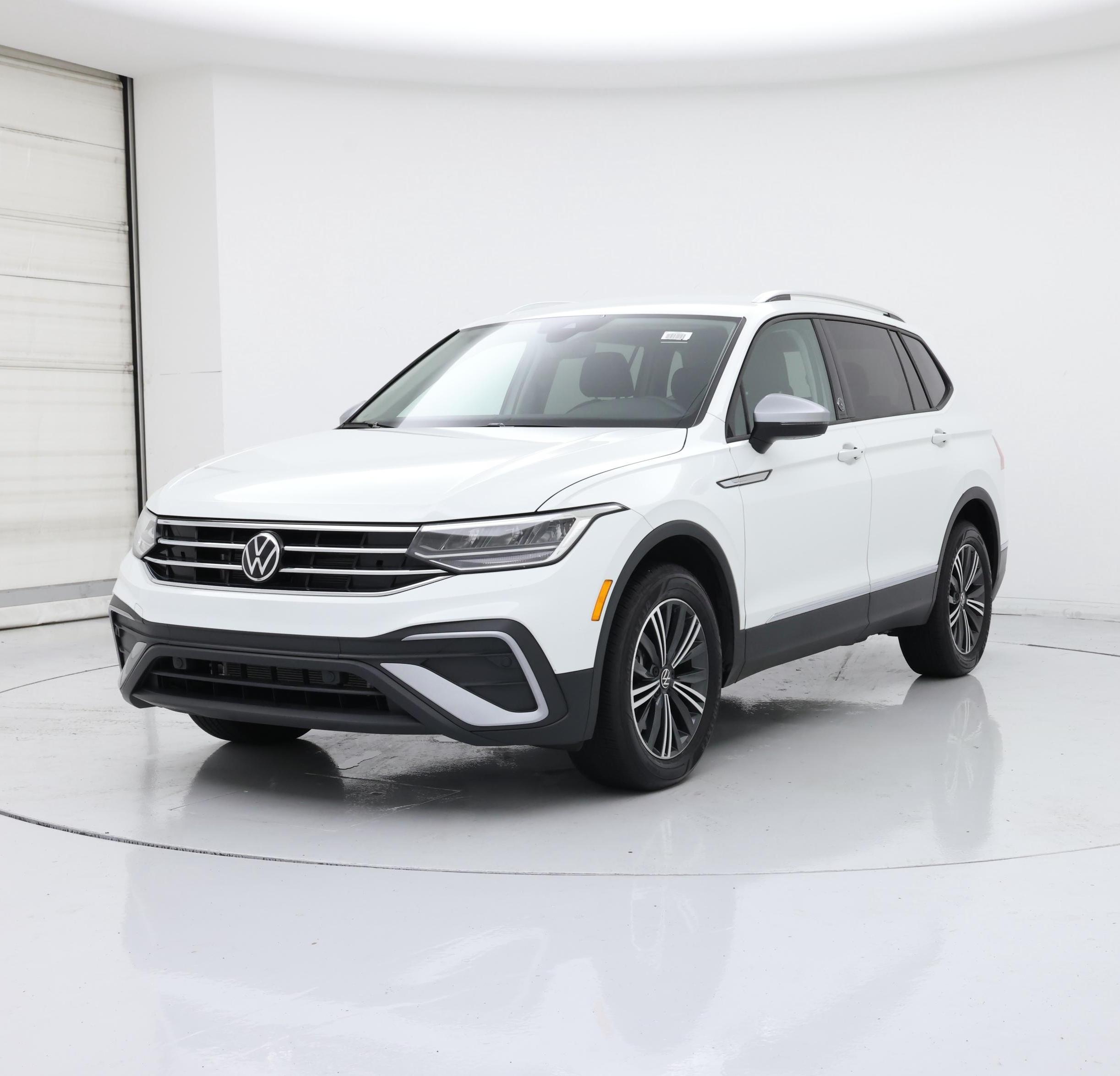 Thumbnail: 2024 Volkswagen Tiguan - 4