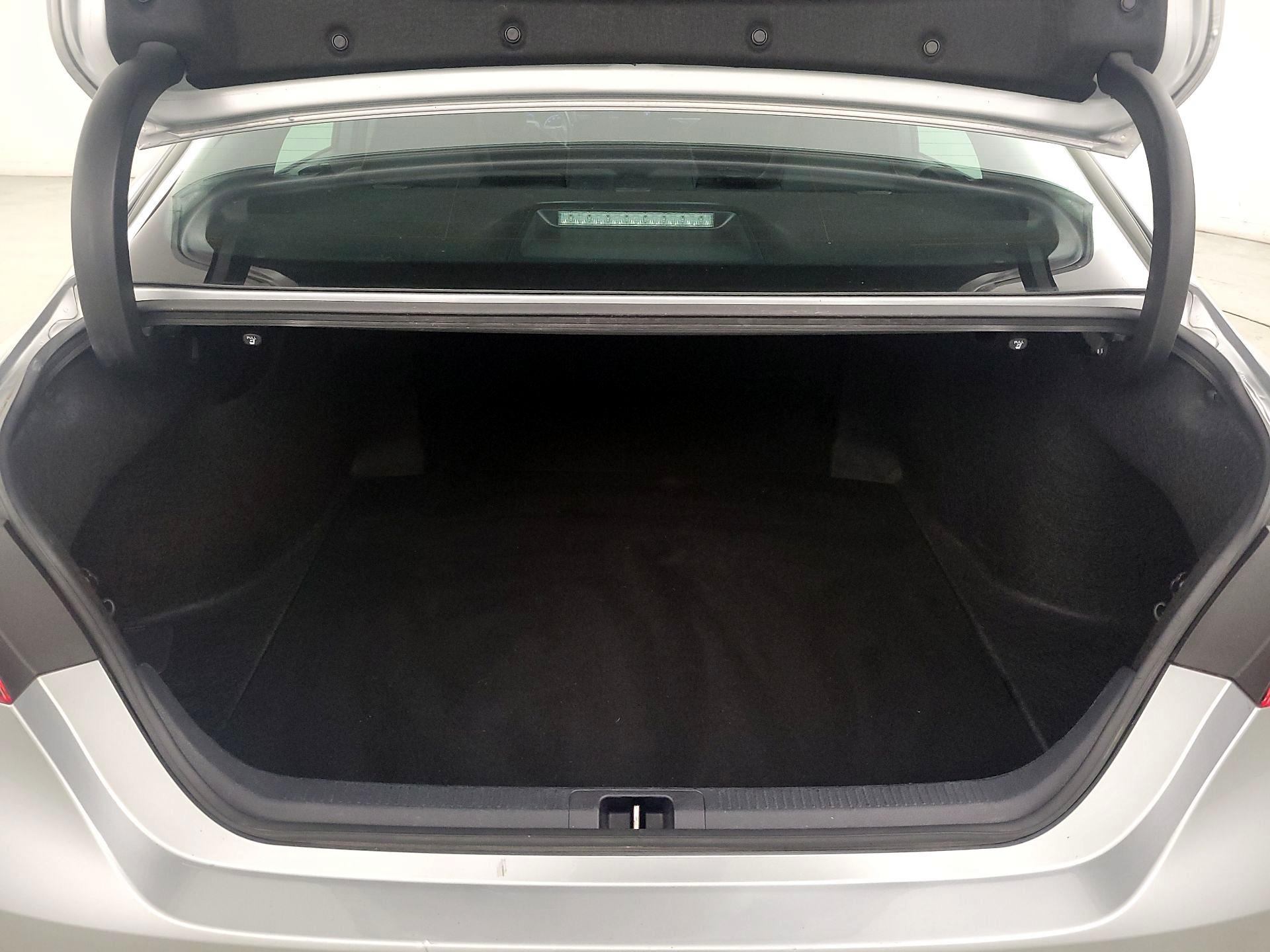 Thumbnail: 2023 Toyota Camry - 20