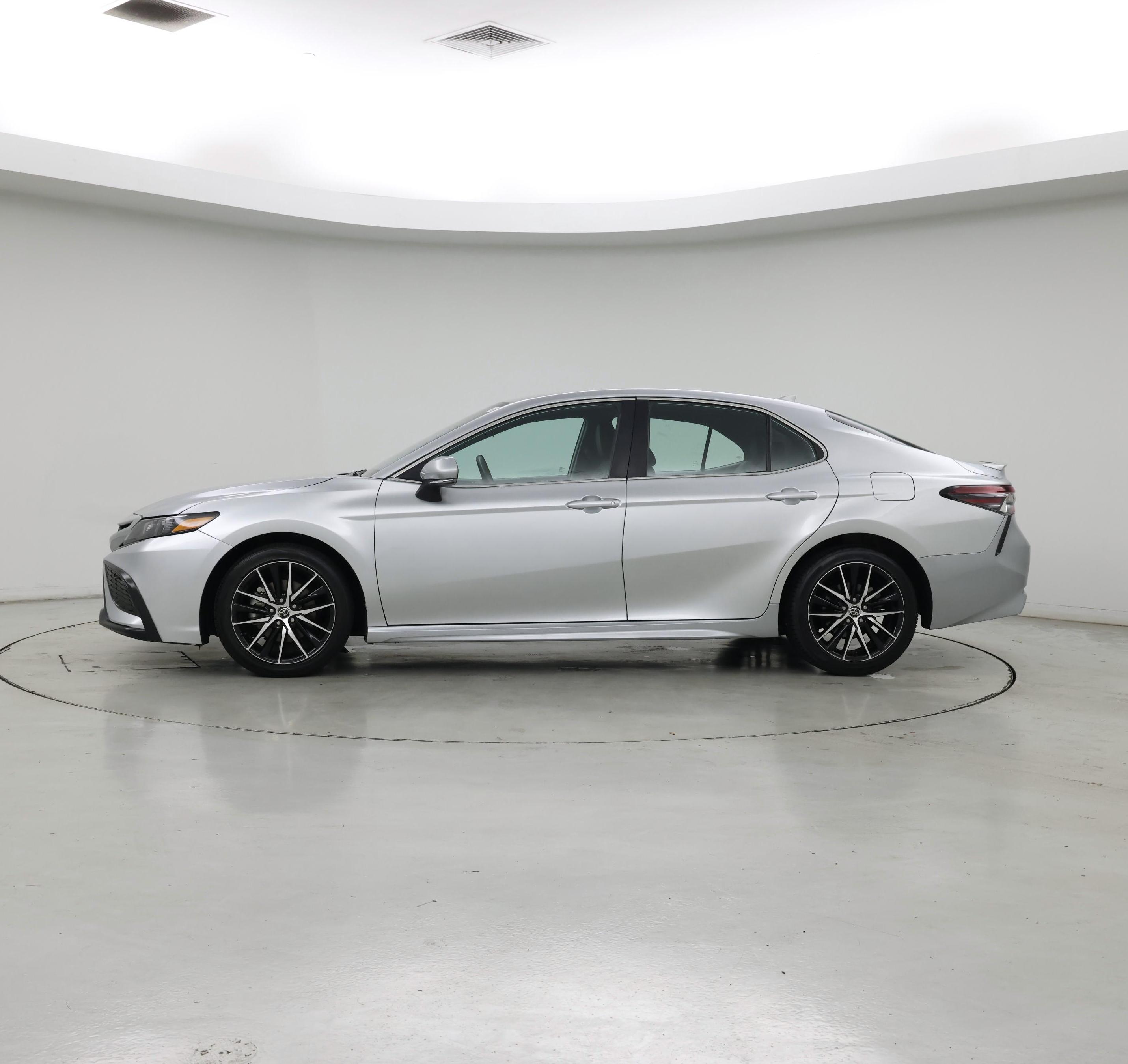 Thumbnail: 2023 Toyota Camry - 3