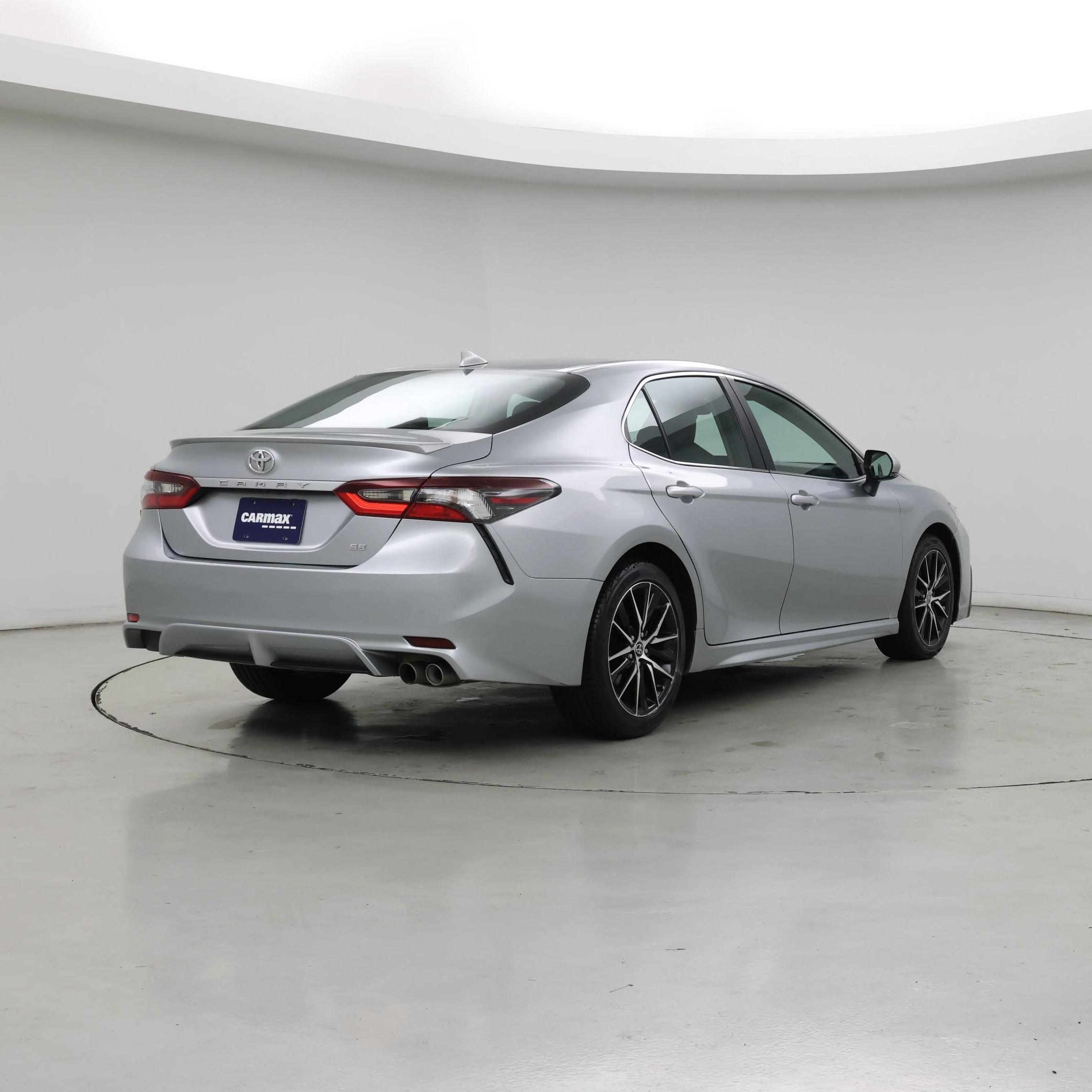 Thumbnail: 2023 Toyota Camry - 8