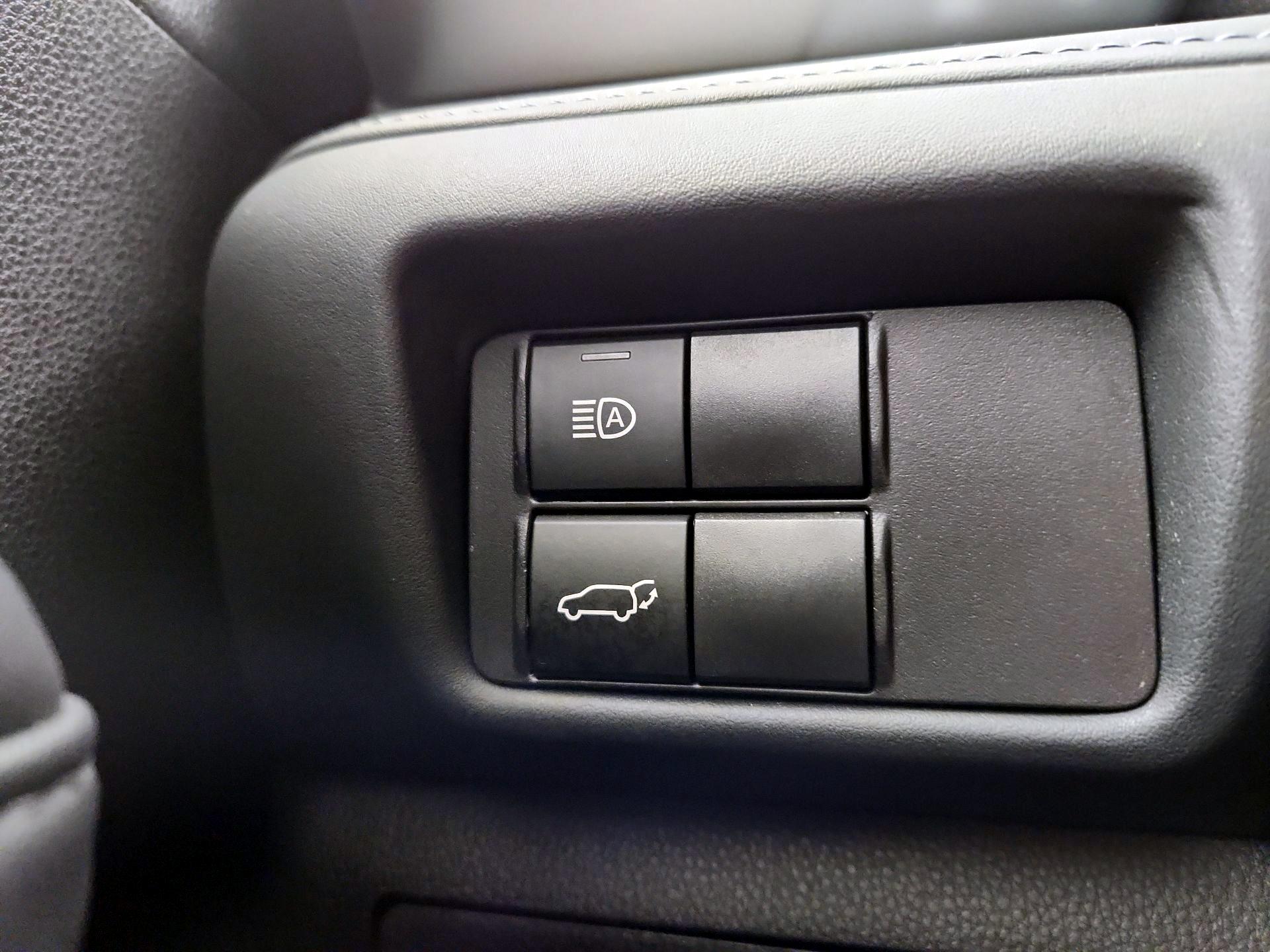 Thumbnail: 2022 Toyota Highlander - 13