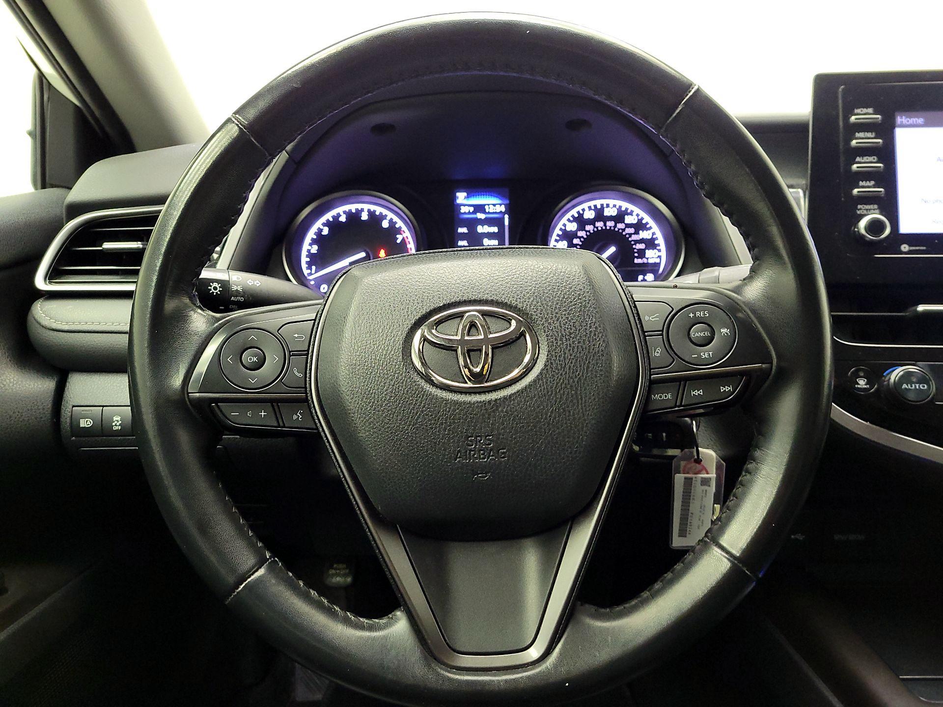 Thumbnail: 2023 Toyota Camry - 10