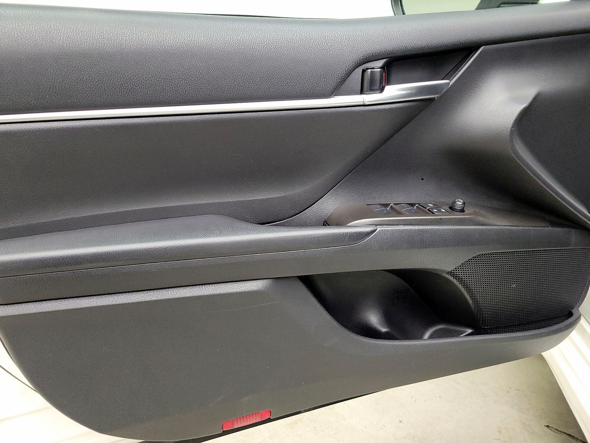 Thumbnail: 2023 Toyota Camry - 12