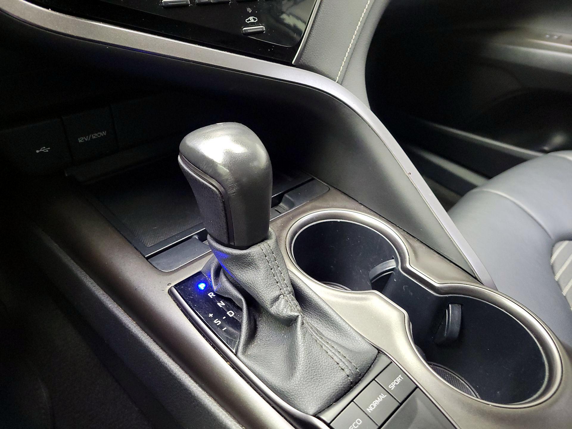 Thumbnail: 2023 Toyota Camry - 18