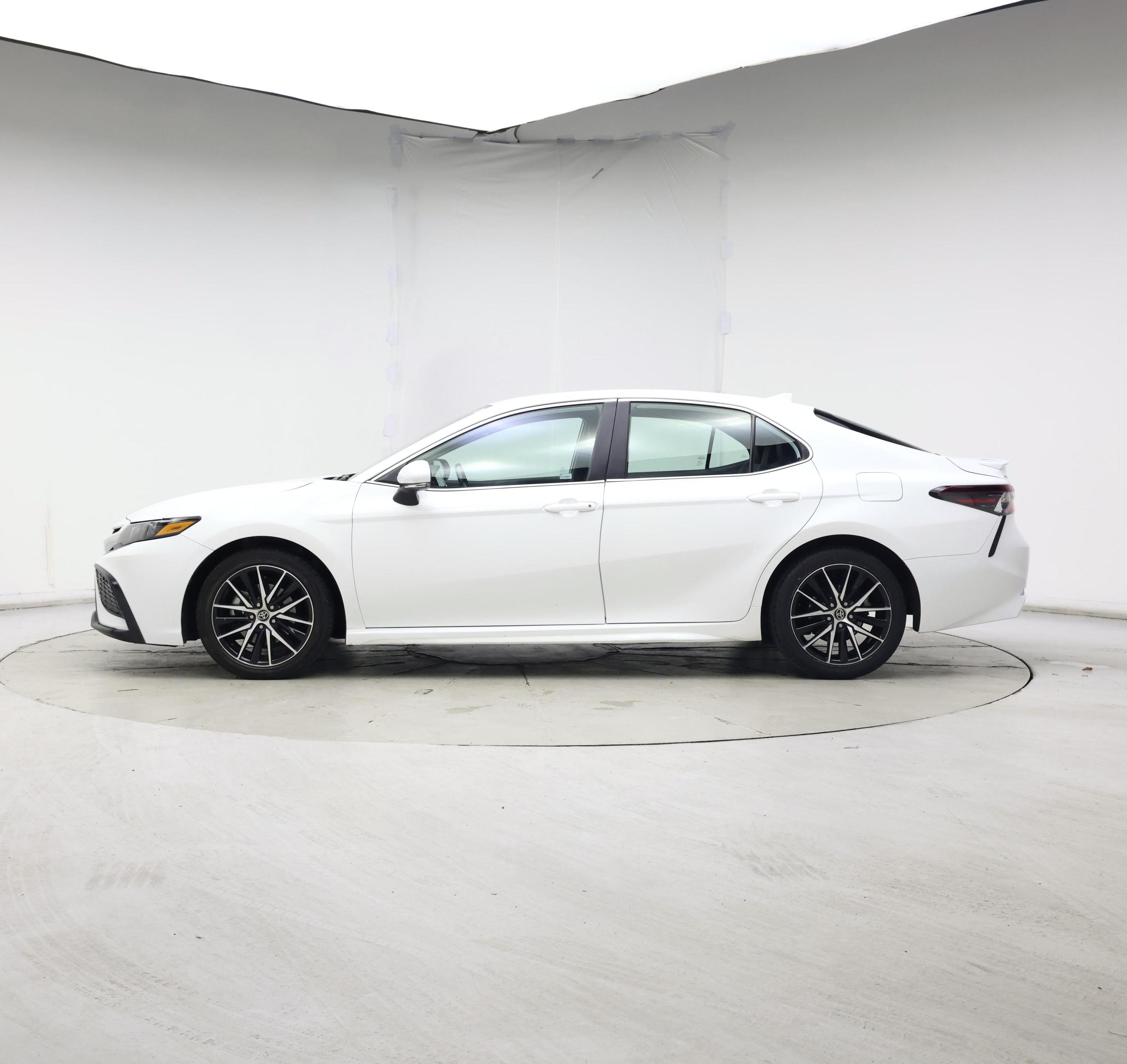 Thumbnail: 2023 Toyota Camry - 3