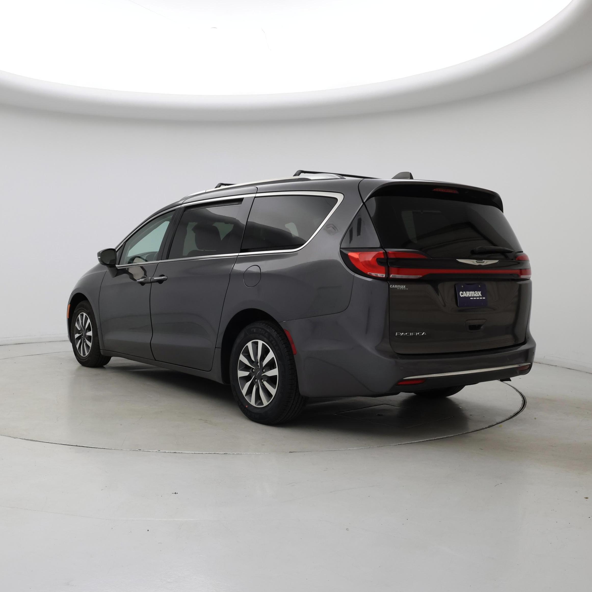 Thumbnail: 2021 Chrysler Pacifica - 2