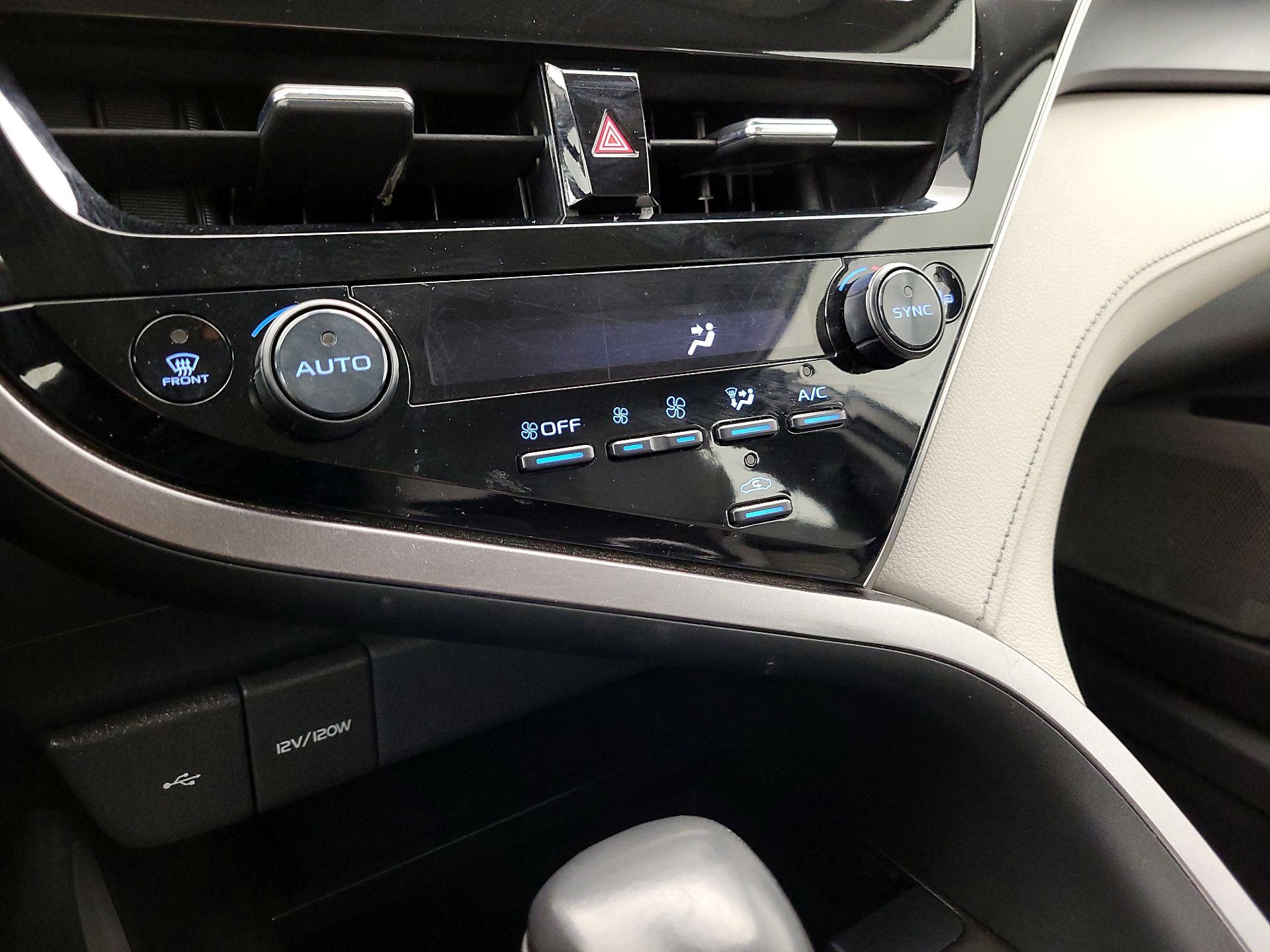 Thumbnail: 2023 Toyota Camry - 16