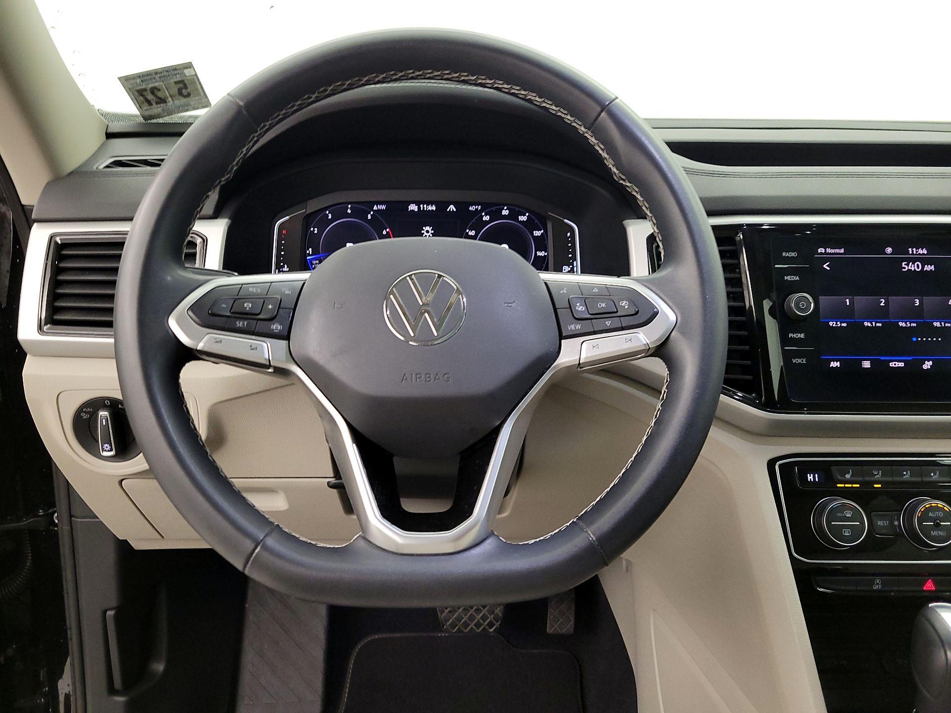 Thumbnail: 2022 Volkswagen Atlas - 10