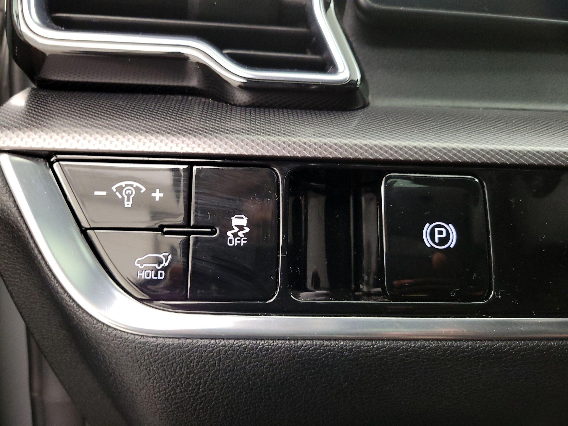 Thumbnail: 2023 Kia Sportage - 13